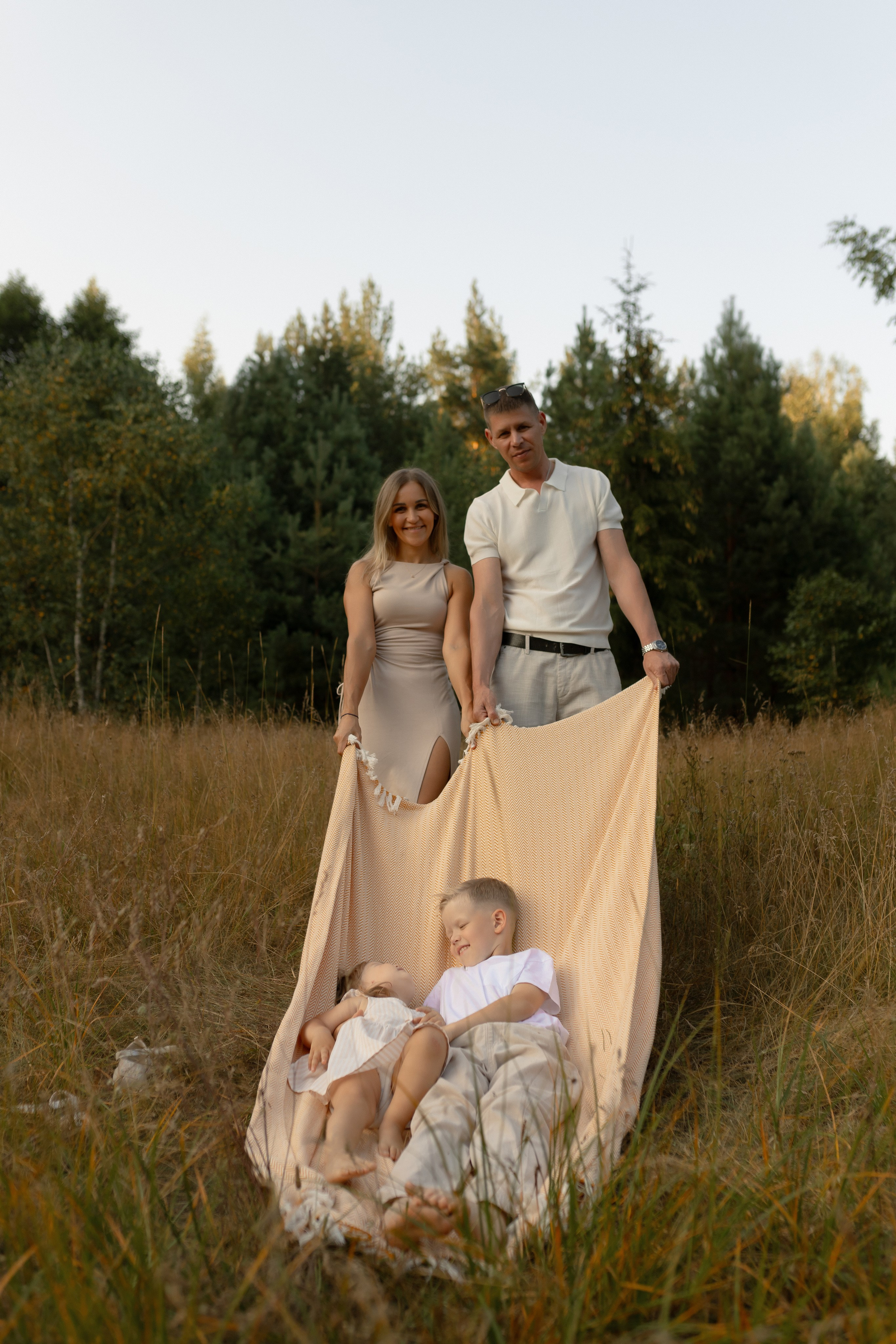 Алексей, Мария, Ваня и Варя. Фотограф Татьяна Семенова