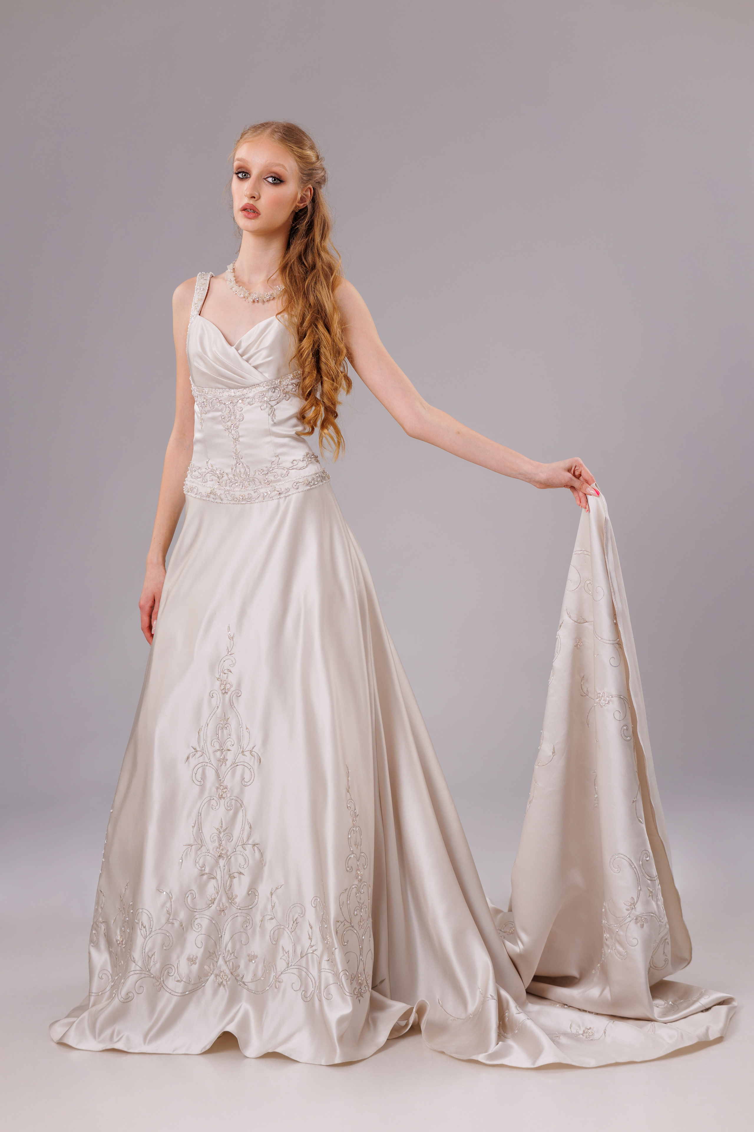 Съёмка платьев. Коммерческий фотограф Андрей Тремасов