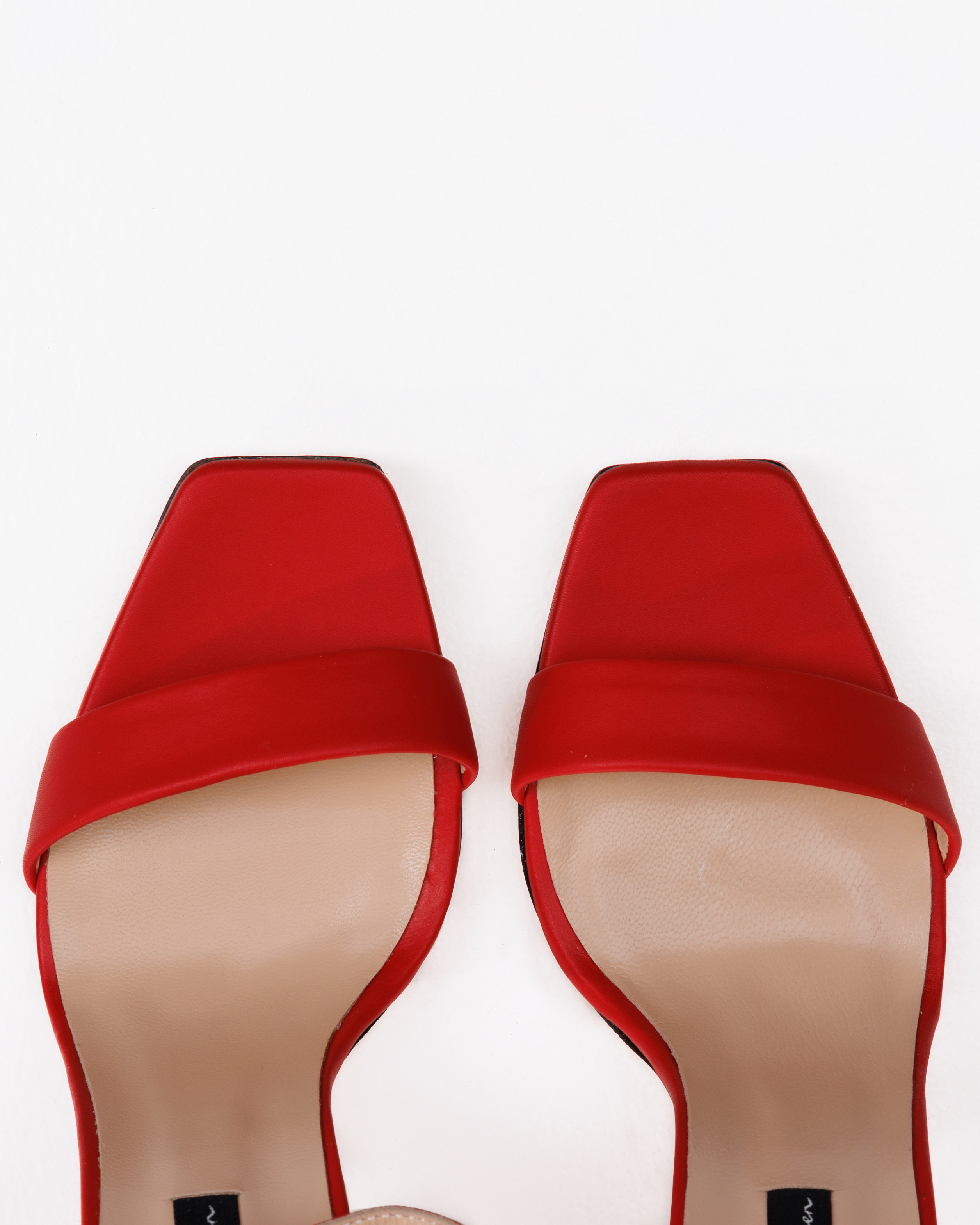 Съёмка для сайта бренда SoBreen. Коммерческий фотограф Андрей Тремасов