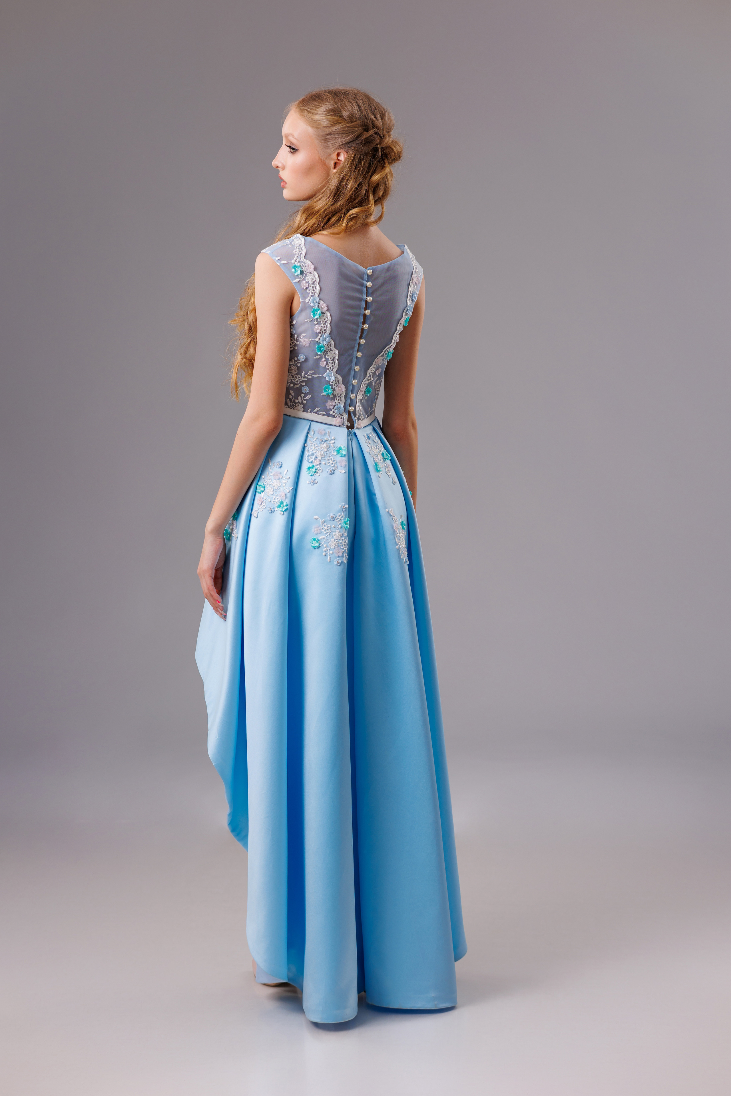 Съёмка платьев. Коммерческий фотограф Андрей Тремасов