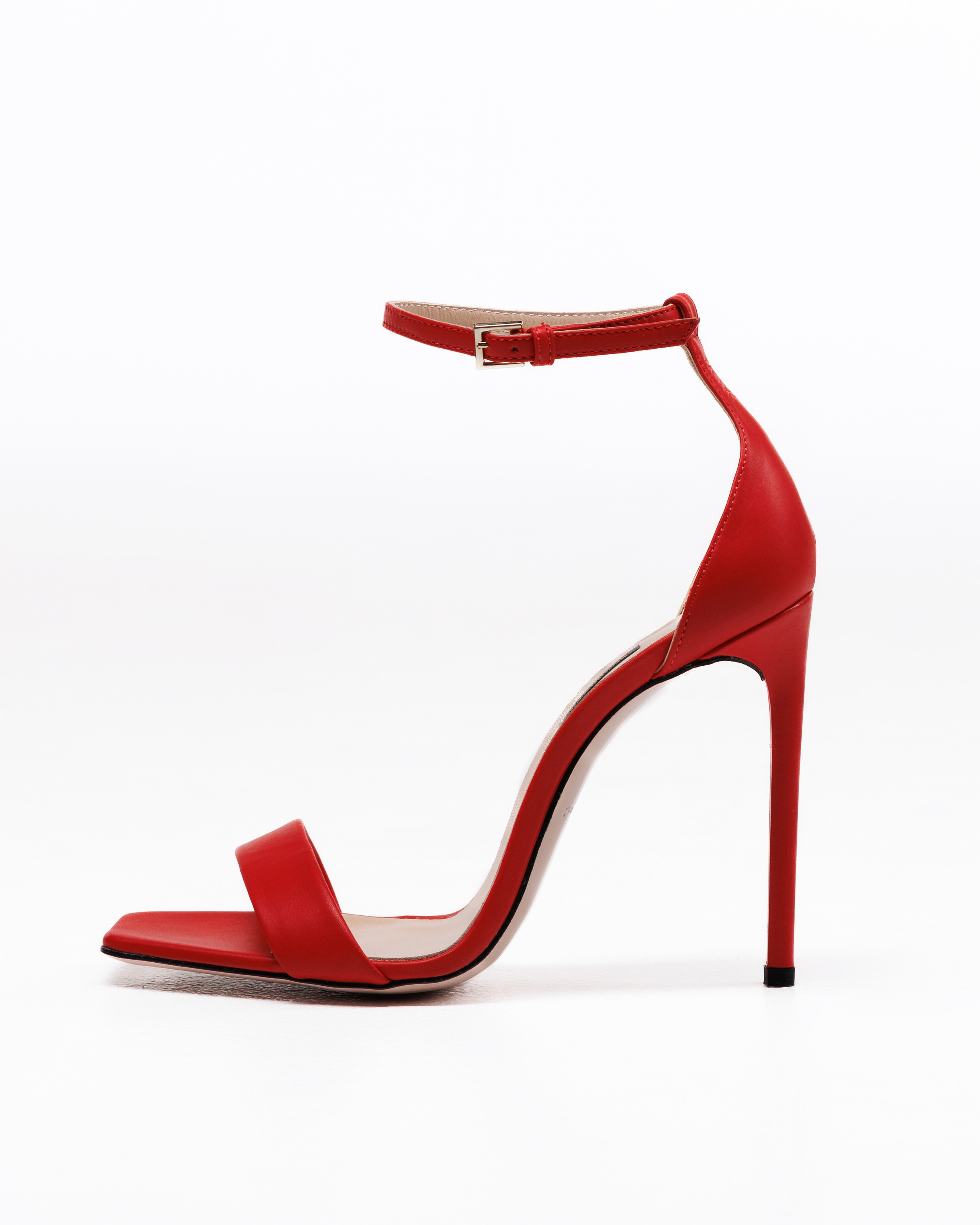 Съёмка для сайта бренда SoBreen. Коммерческий фотограф Андрей Тремасов