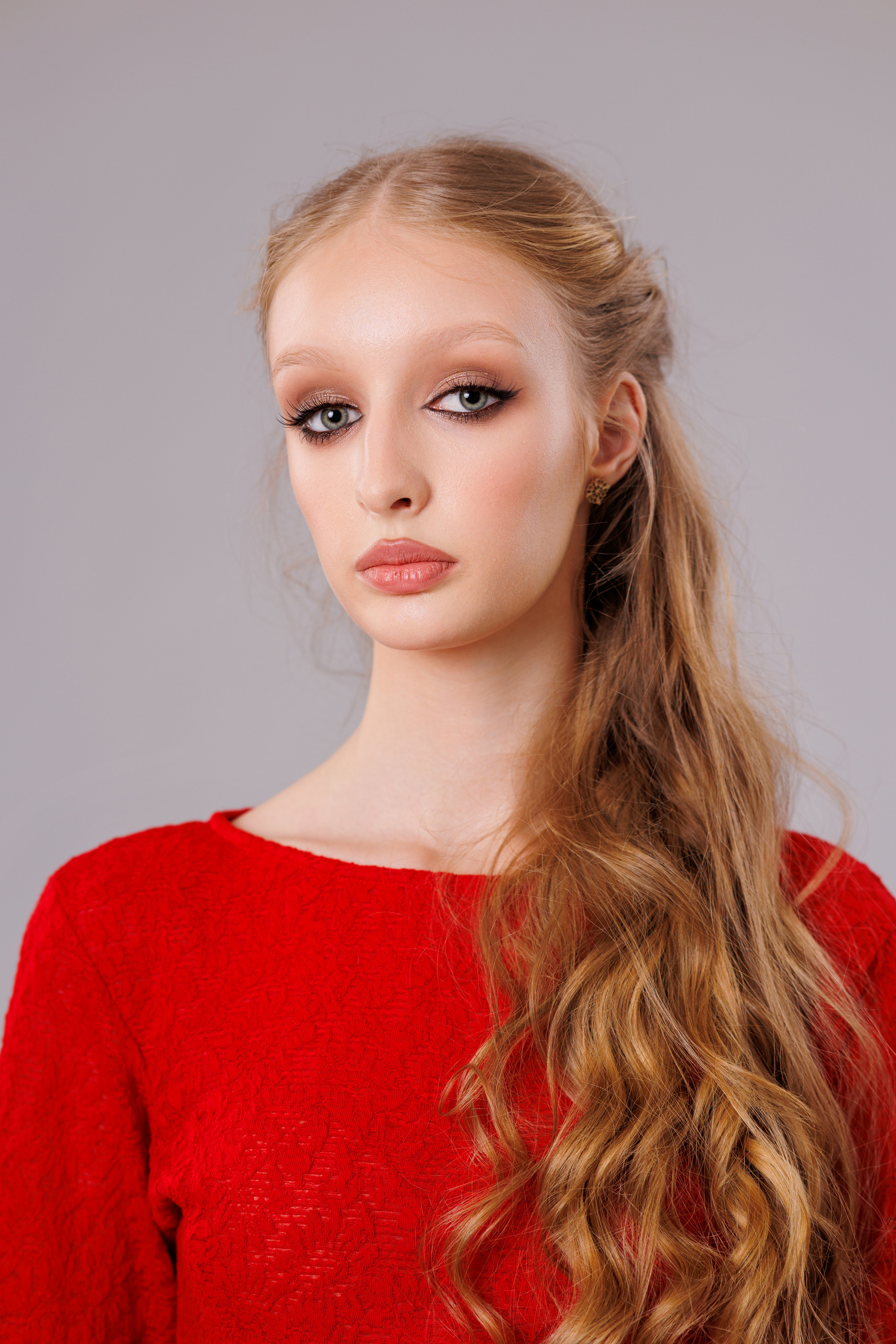 Съёмка платьев. Коммерческий фотограф Андрей Тремасов