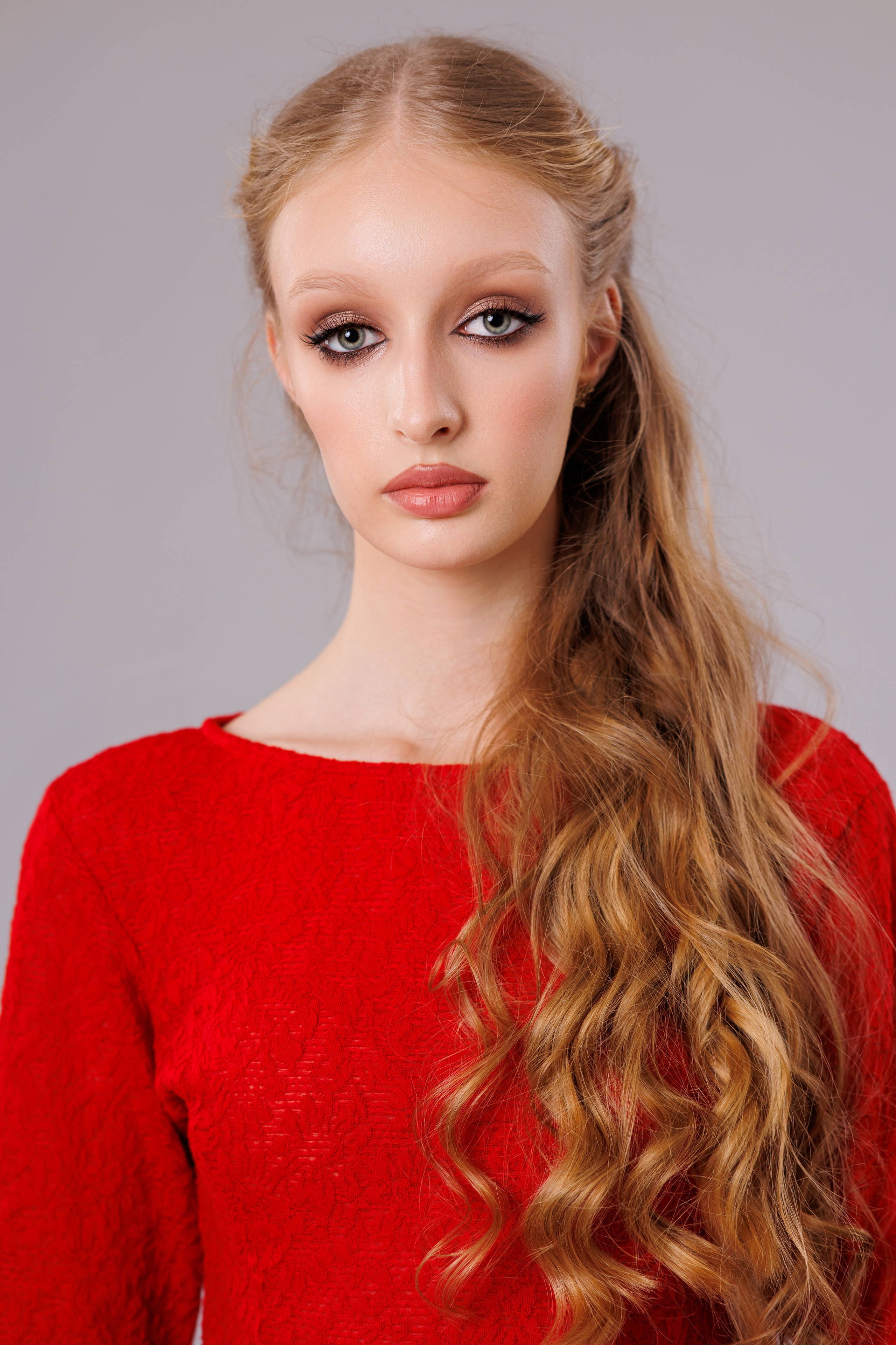 Съёмка платьев. Коммерческий фотограф Андрей Тремасов