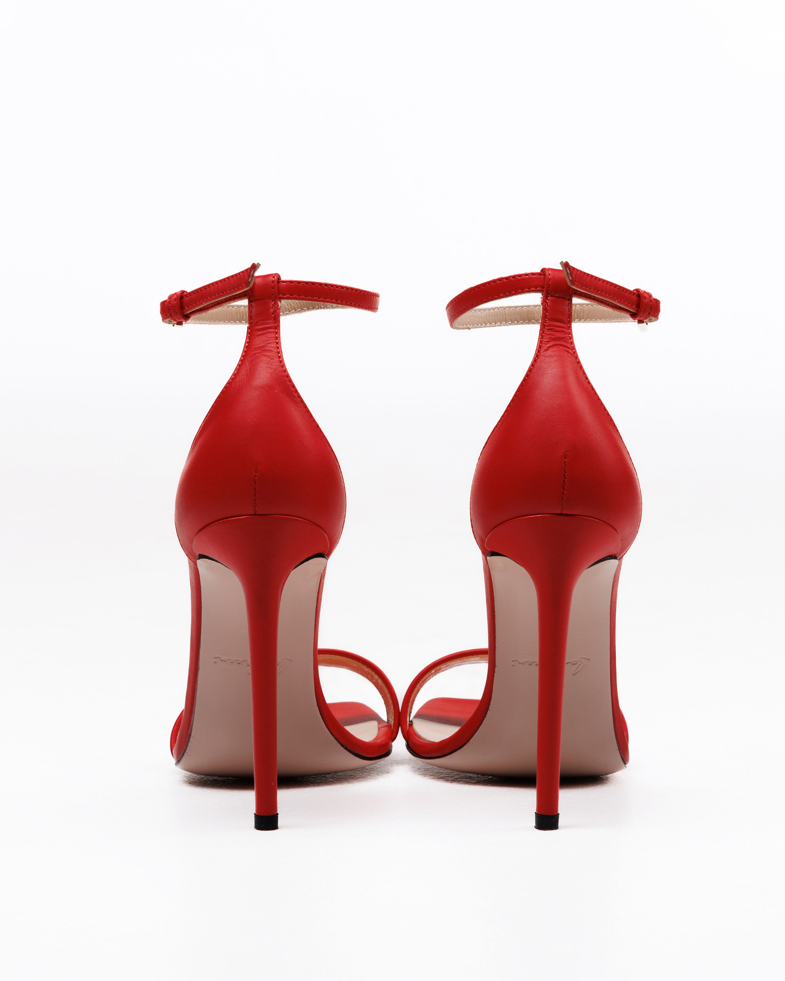 Съёмка для сайта бренда SoBreen. Коммерческий фотограф Андрей Тремасов