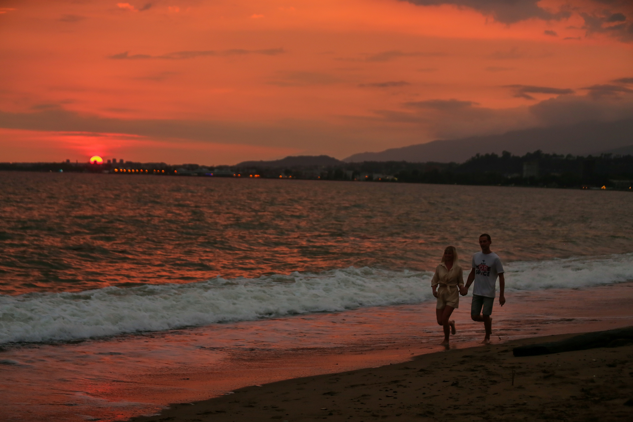 Только мы вдвоем…. Свадебный и семейный фотограф в Абхазии Эля Цишба