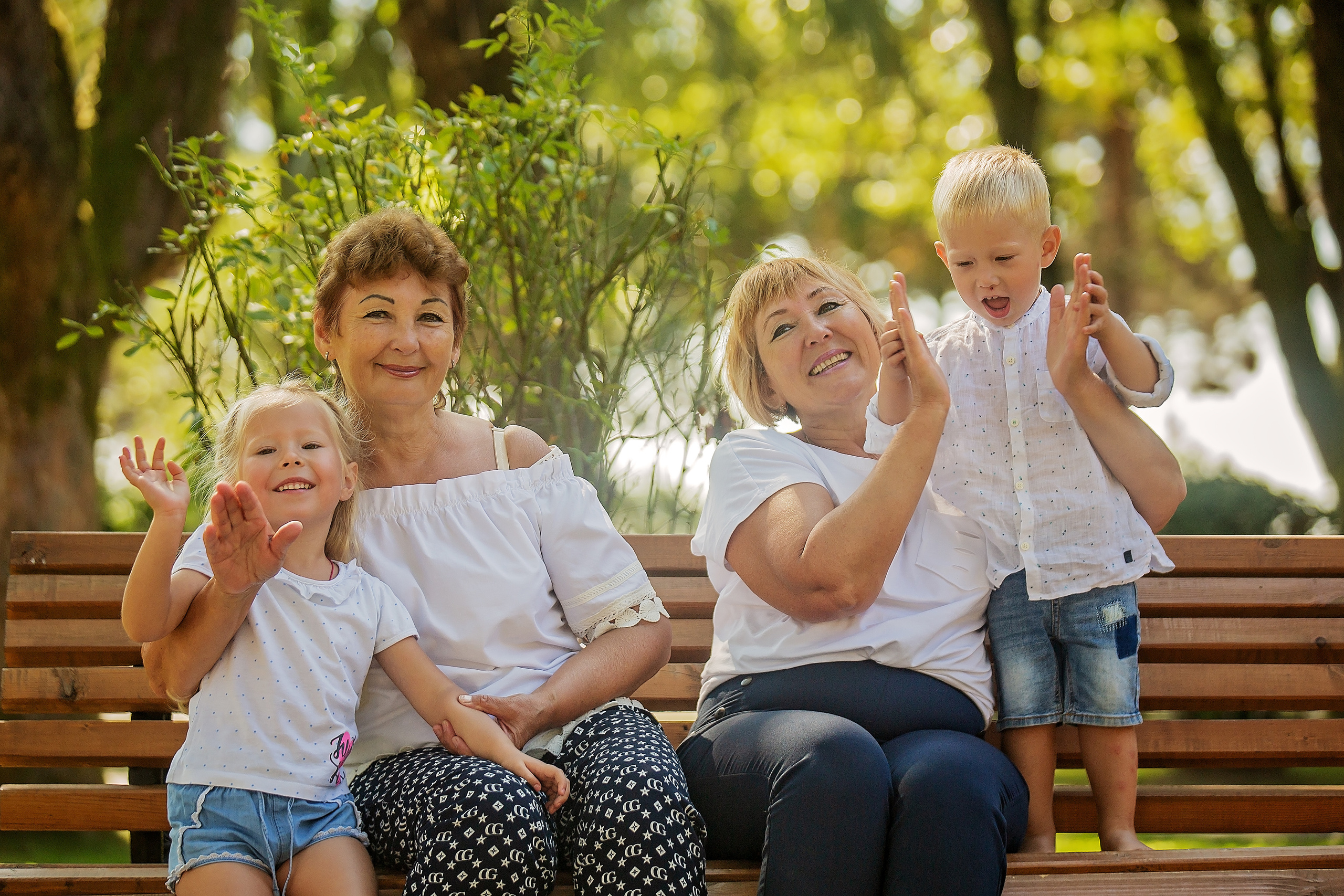 Прогулка по Сухумской Набережной. Свадебный и семейный фотограф в Абхазии Эля Цишба