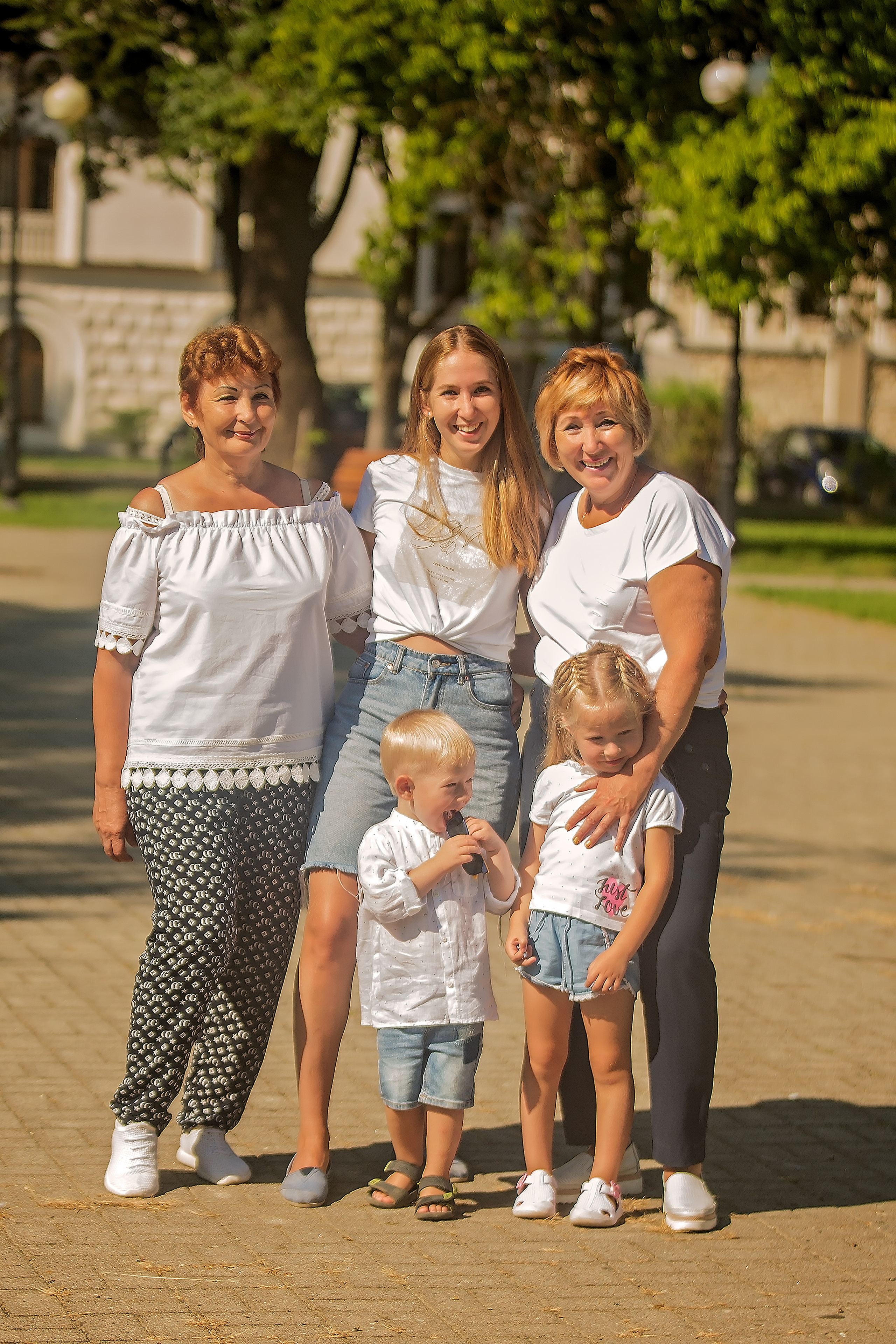Прогулка по Сухумской Набережной. Свадебный и семейный фотограф в Абхазии Эля Цишба
