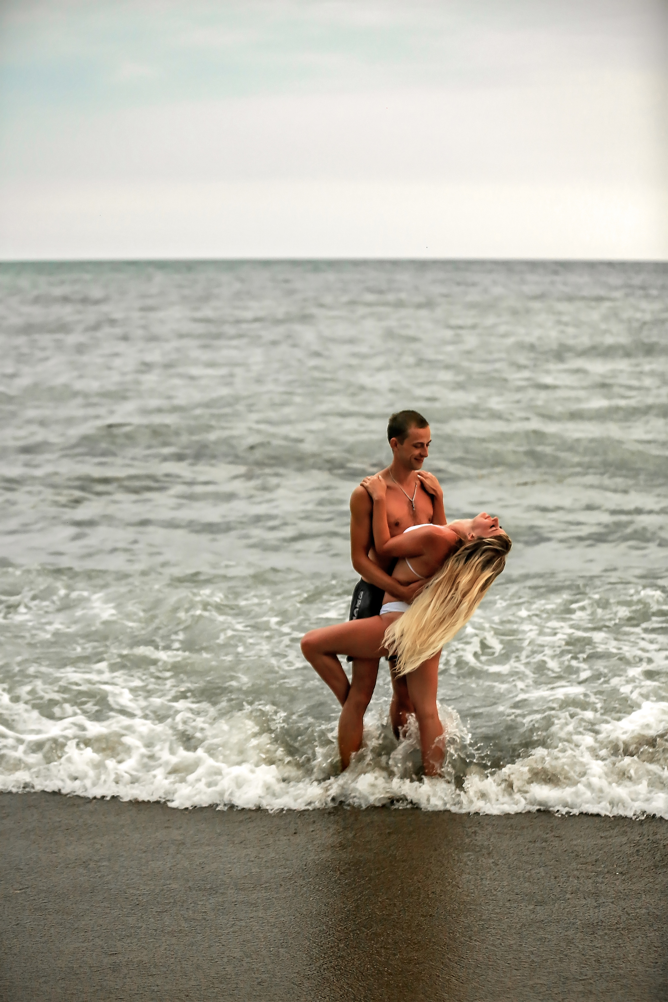Только мы вдвоем…. Свадебный и семейный фотограф в Абхазии Эля Цишба