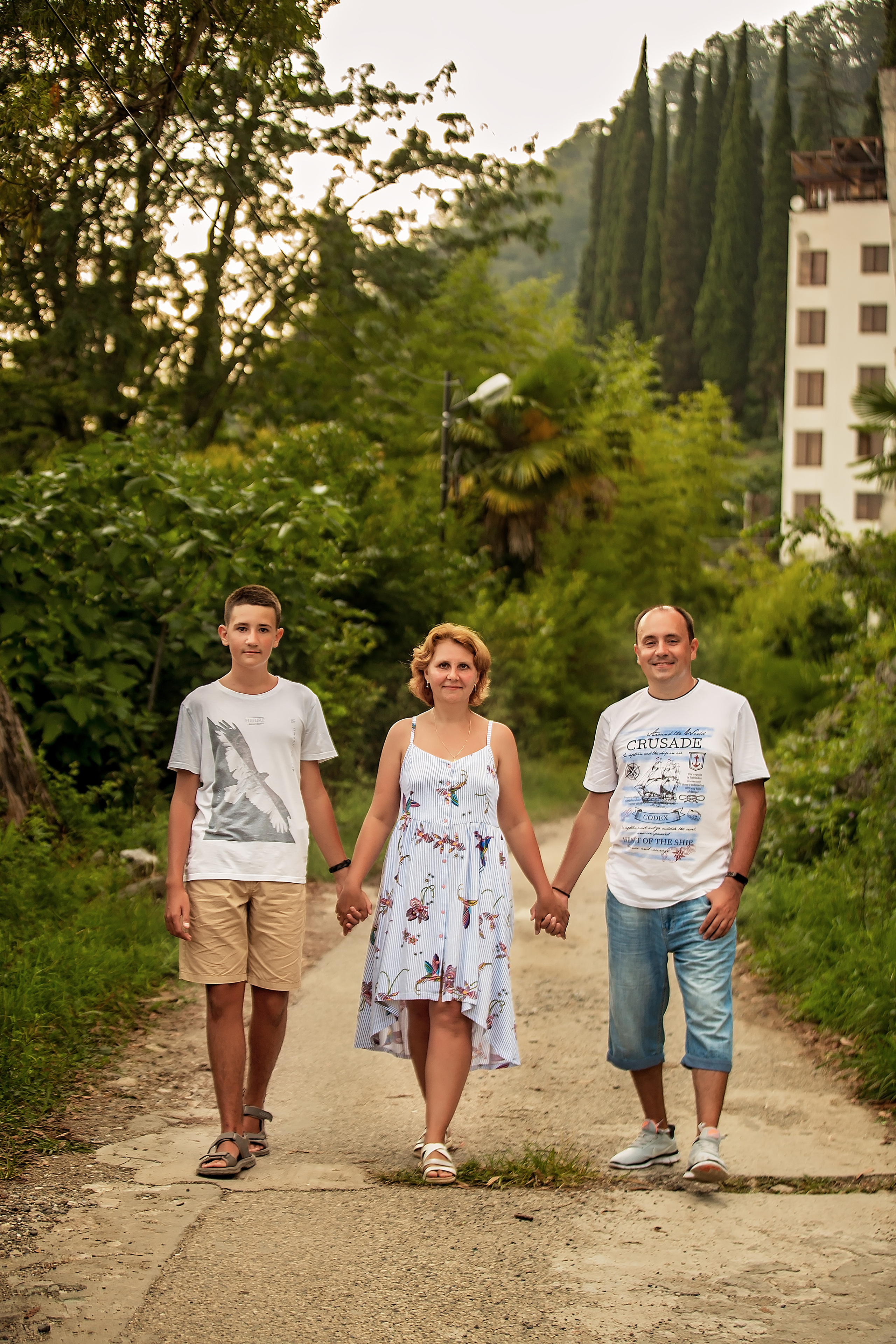 Семья на балконе Джульетты. Свадебный и семейный фотограф в Абхазии Эля Цишба