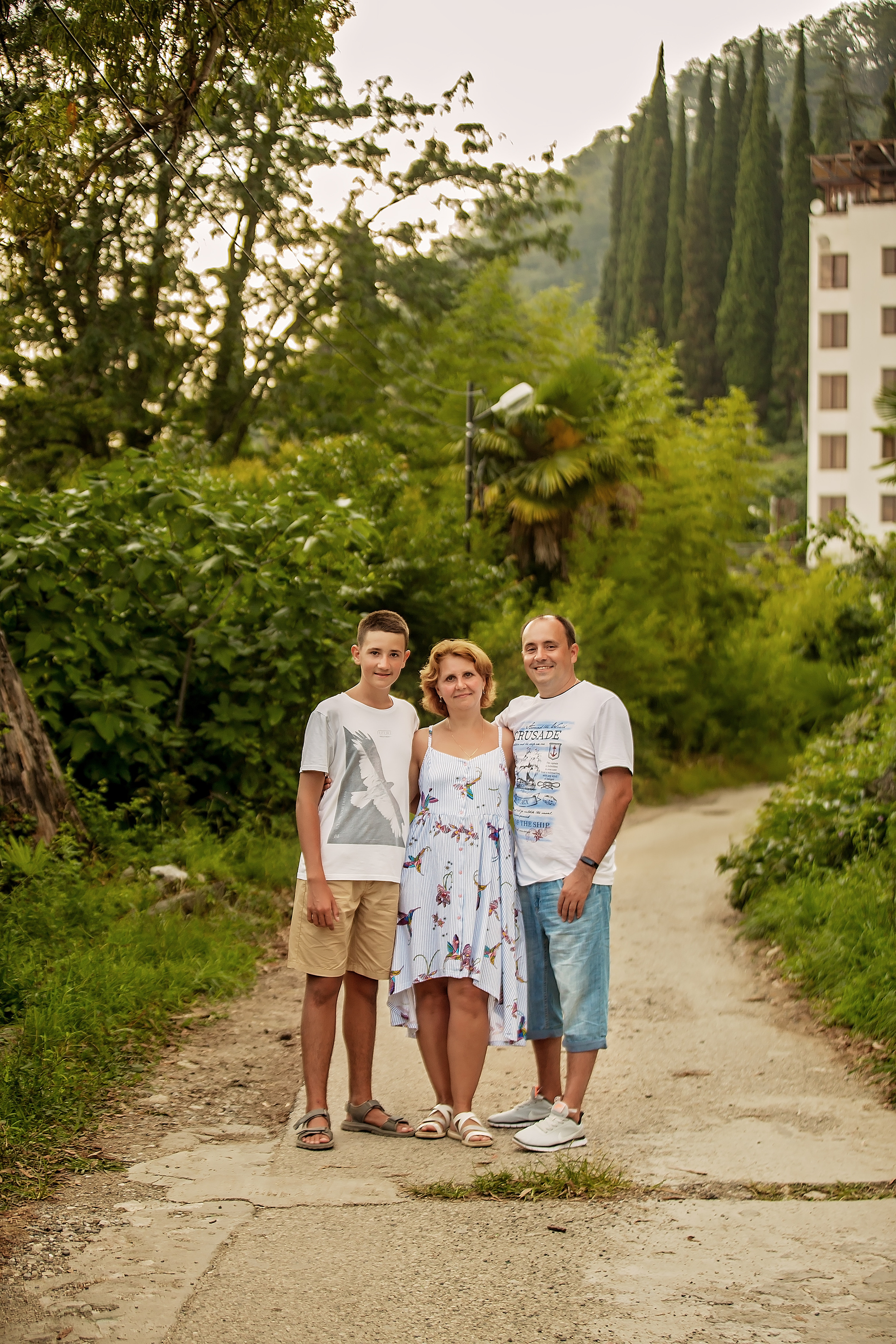 Семья на балконе Джульетты. Свадебный и семейный фотограф в Абхазии Эля Цишба