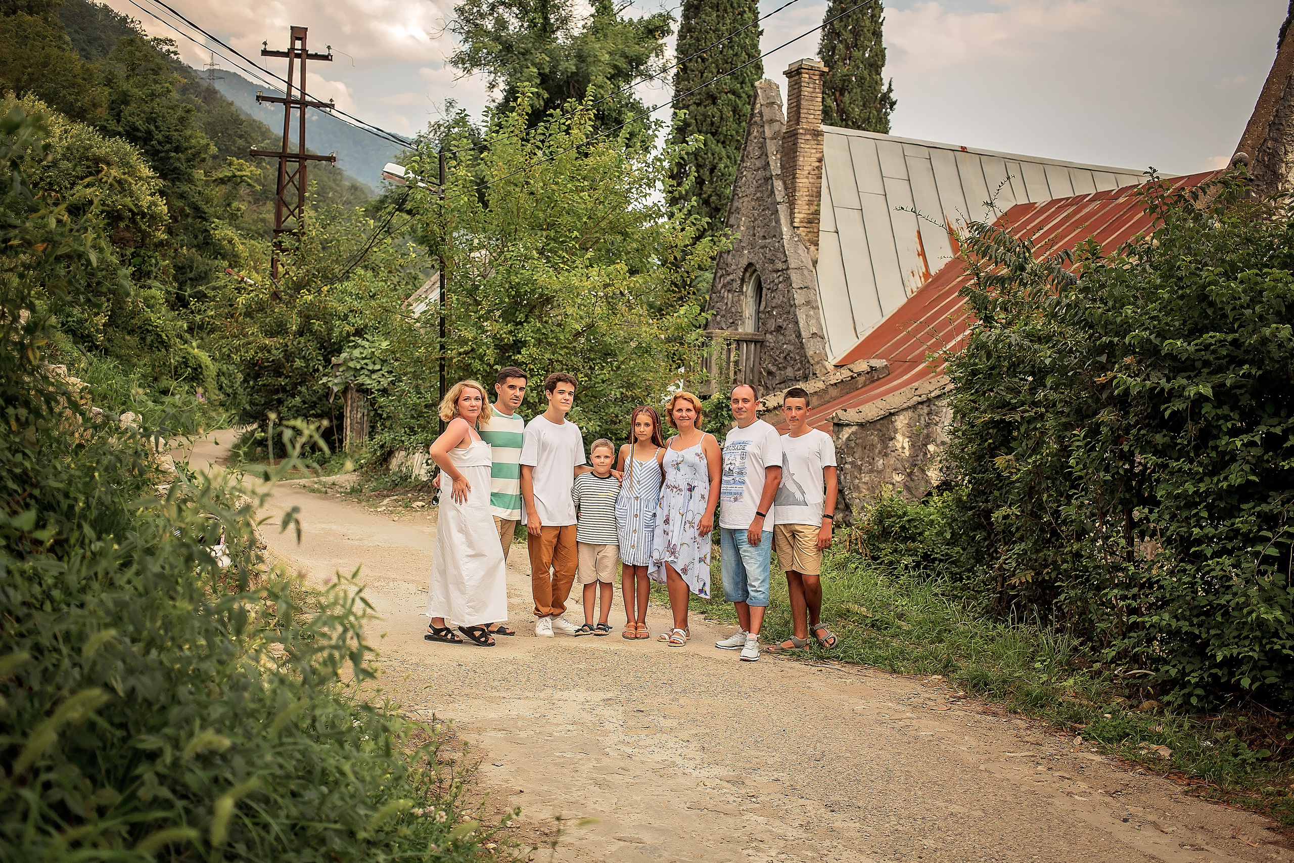 Семья на балконе Джульетты. Свадебный и семейный фотограф в Абхазии Эля Цишба