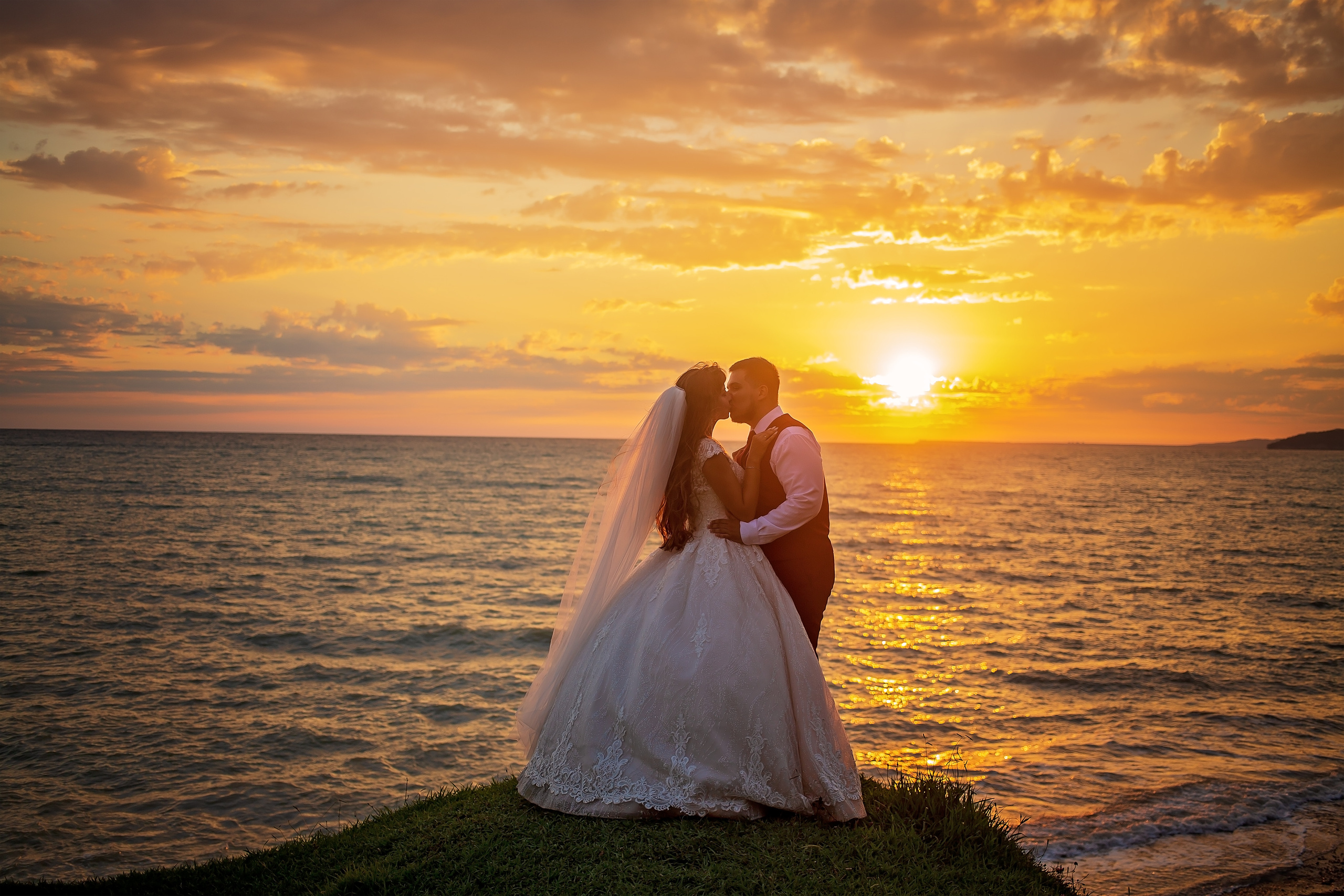 Свадебная фотоистория. Свадебный и семейный фотограф в Абхазии Эля Цишба