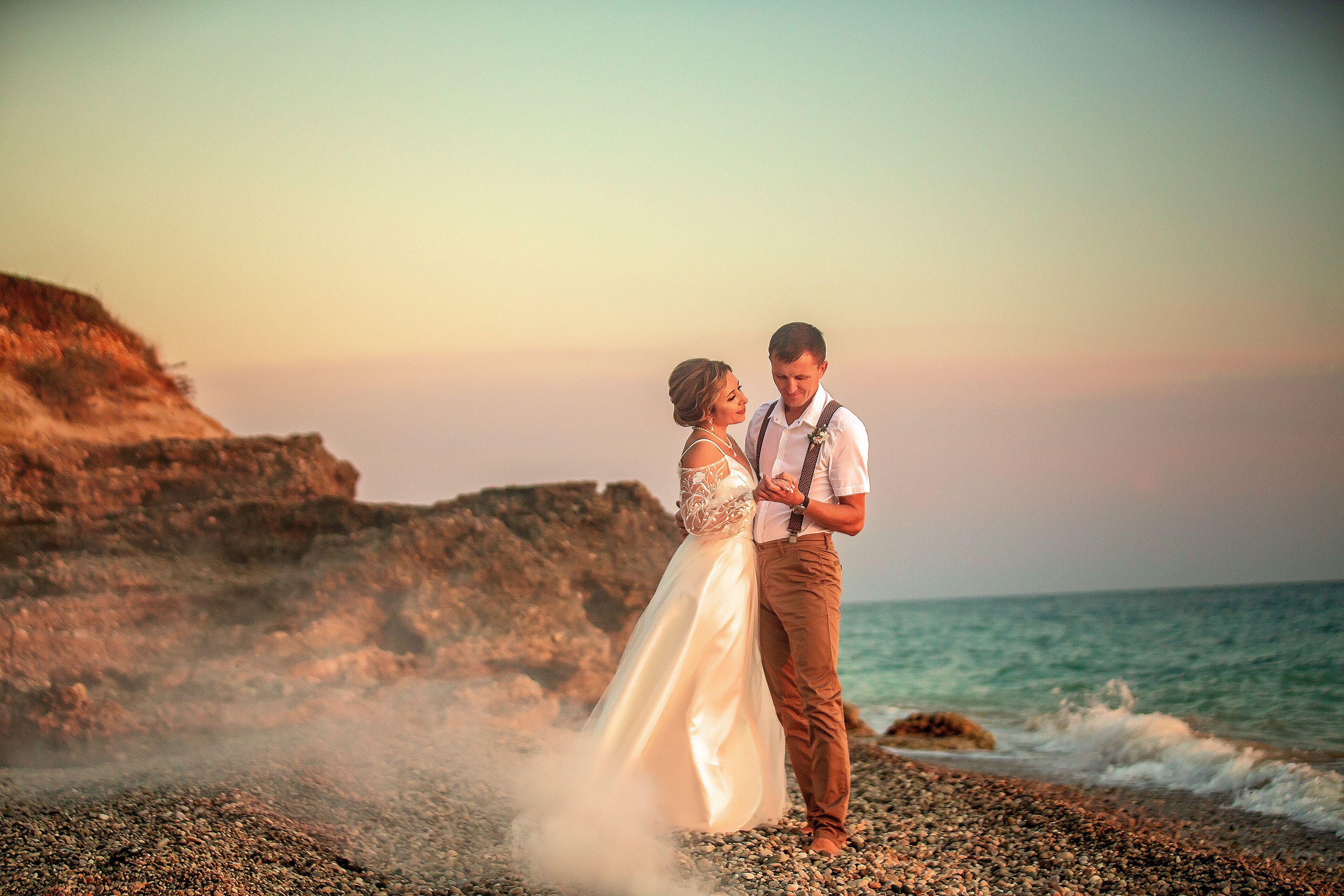 Свадебная фотоистория. Свадебный и семейный фотограф в Абхазии Эля Цишба