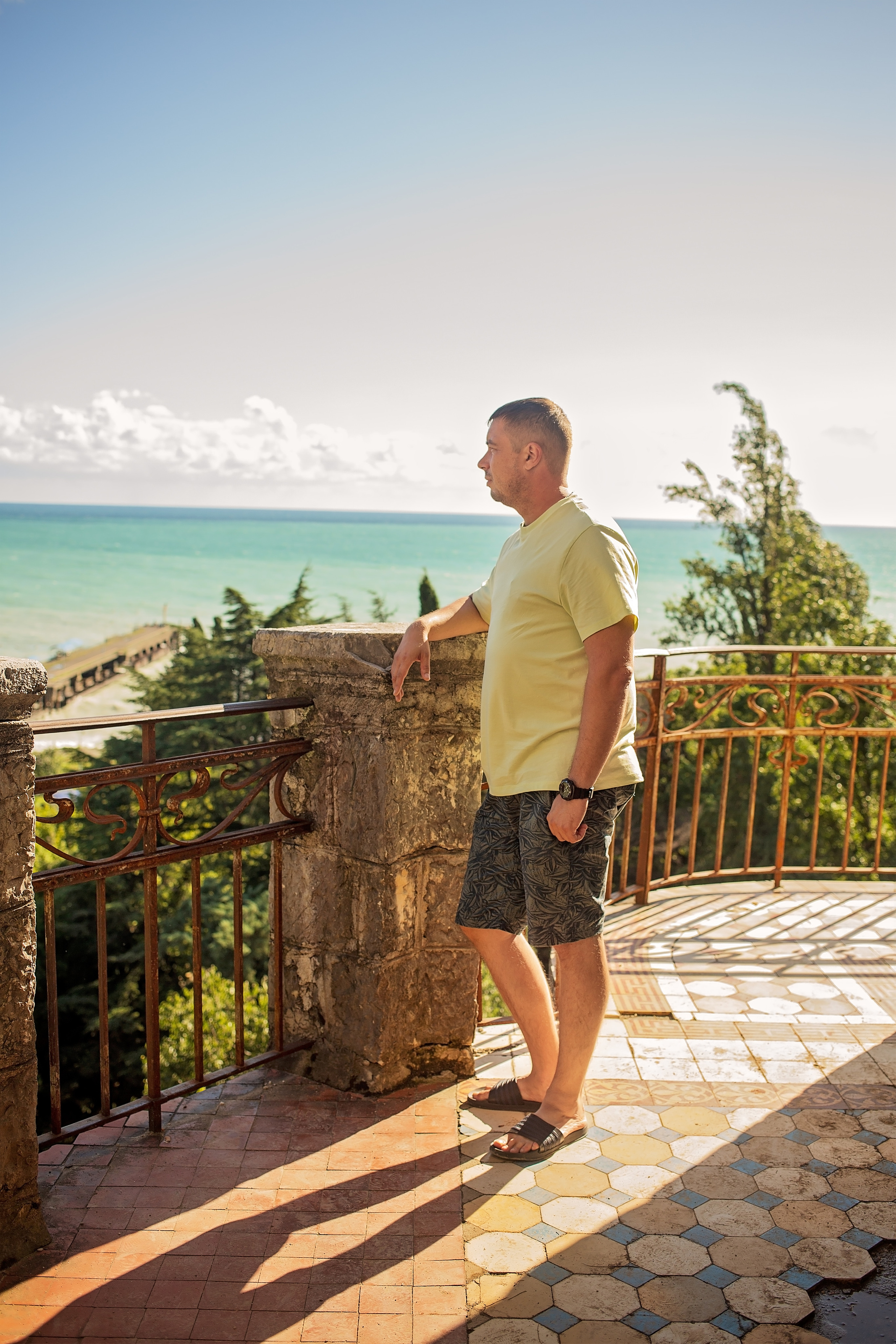 Замок принца Ольденбургского. Свадебный и семейный фотограф в Абхазии Эля Цишба