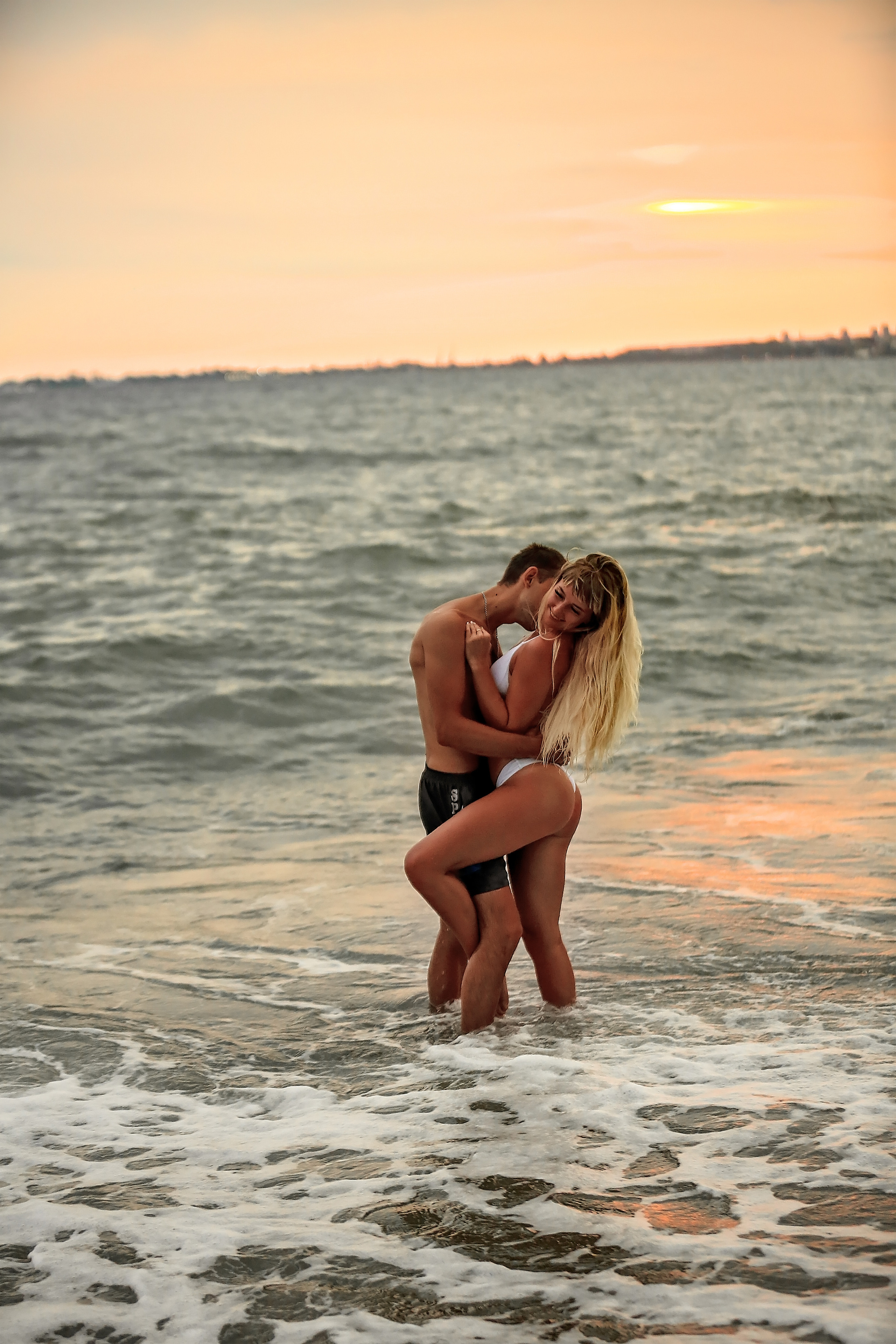 Только мы вдвоем…. Свадебный и семейный фотограф в Абхазии Эля Цишба