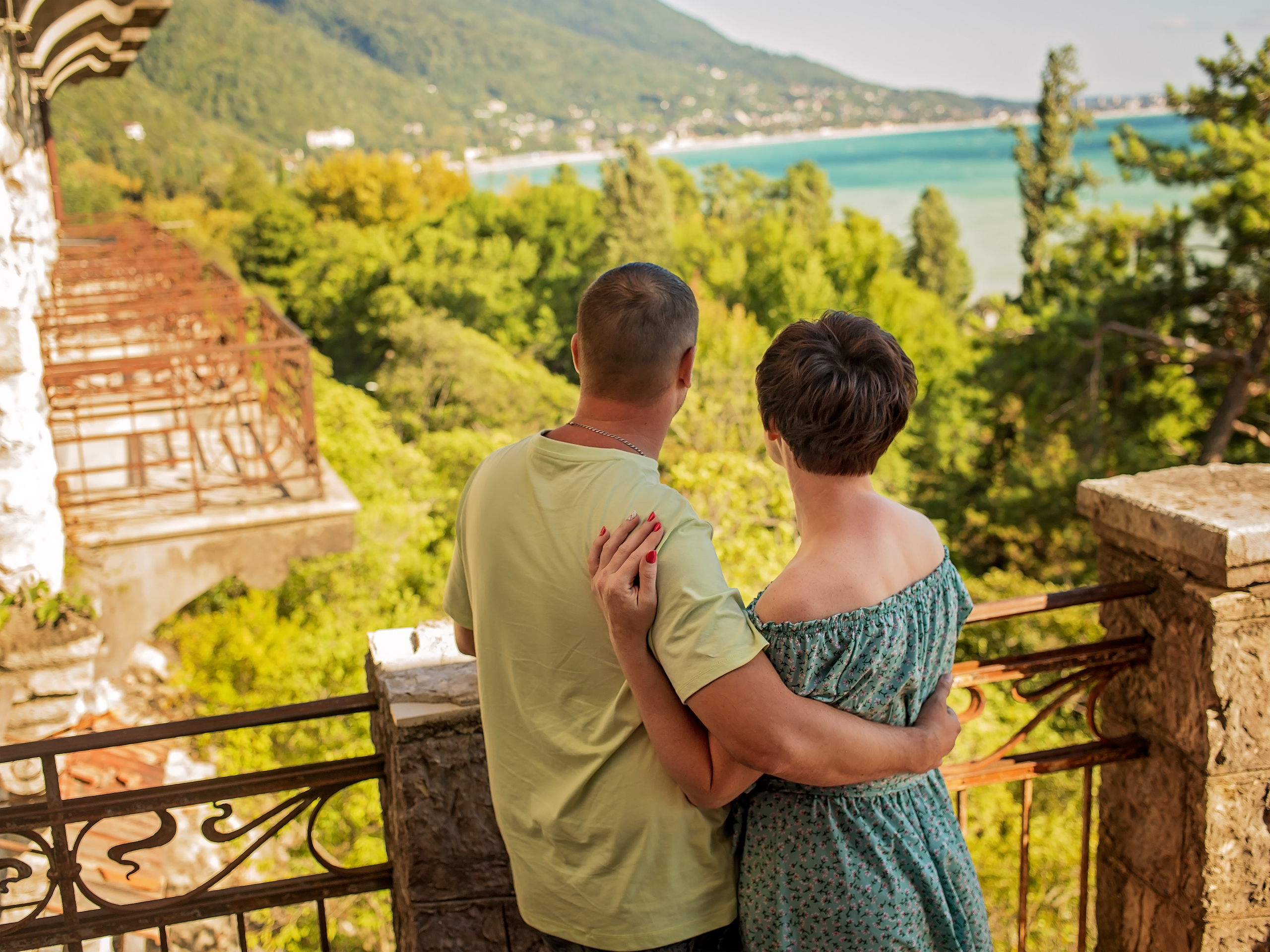 Замок принца Ольденбургского. Свадебный и семейный фотограф в Абхазии Эля Цишба