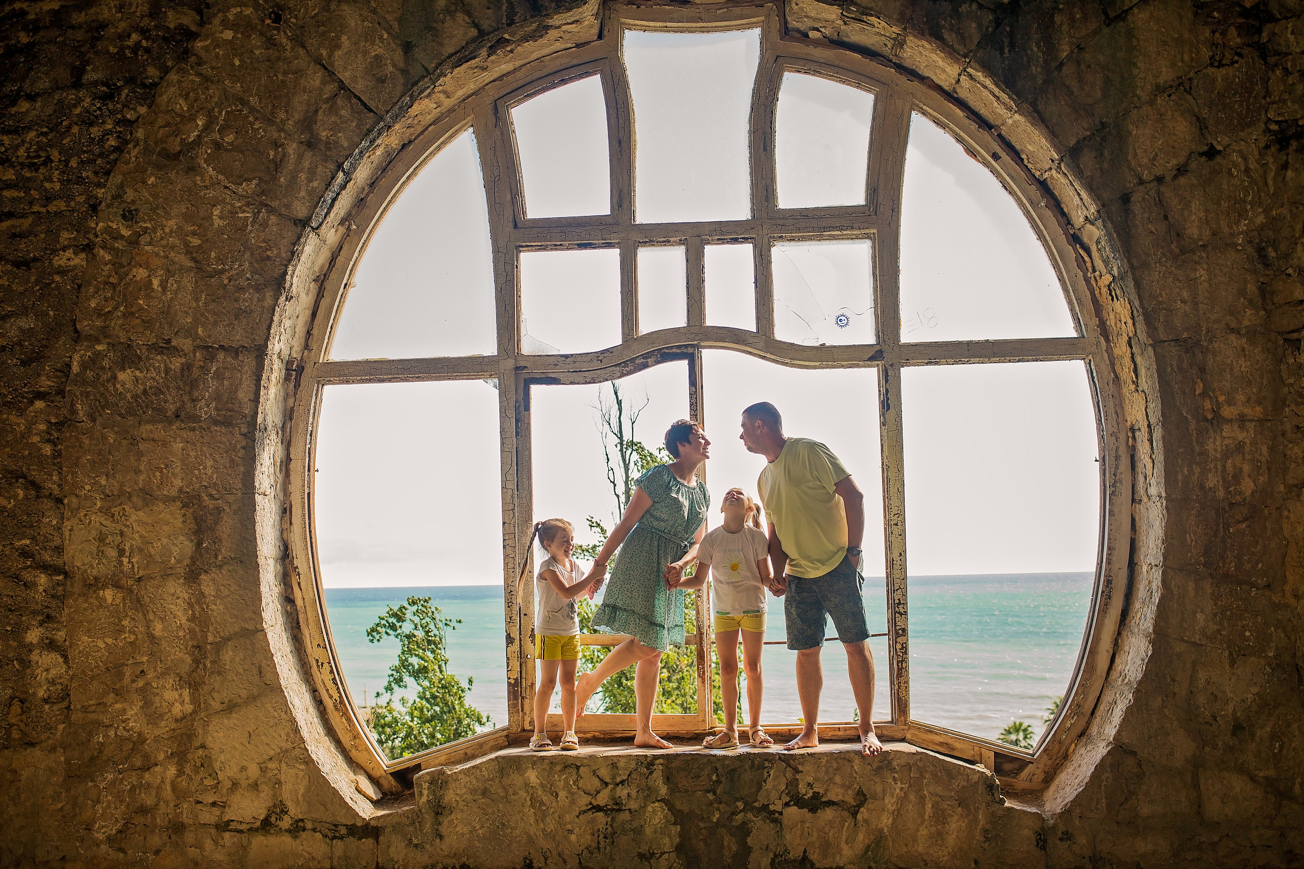 Замок принца Ольденбургского. Свадебный и семейный фотограф в Абхазии Эля Цишба