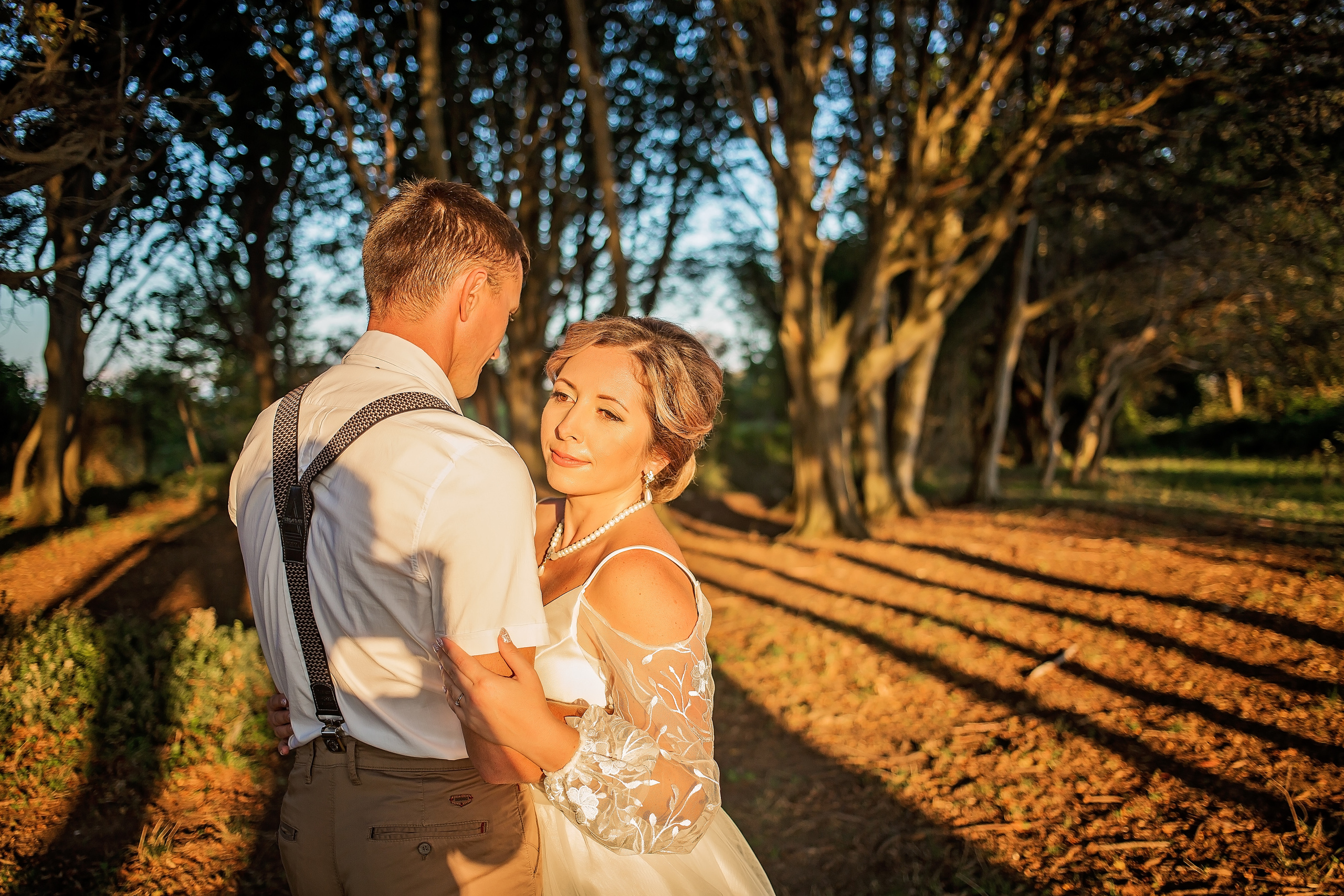Свадебная фотоистория. Свадебный и семейный фотограф в Абхазии Эля Цишба