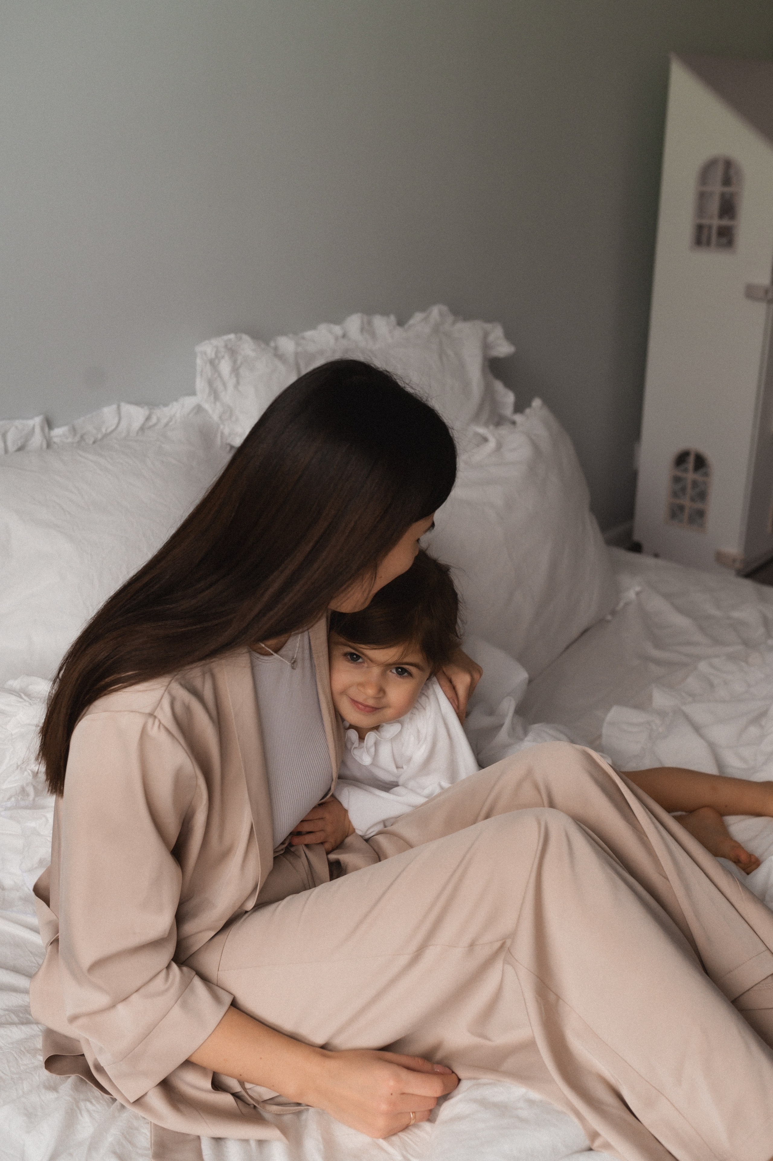 Лена и Николь дома. Семейный и свадебный lifestyle-фотограф в Москве Мария Петрова