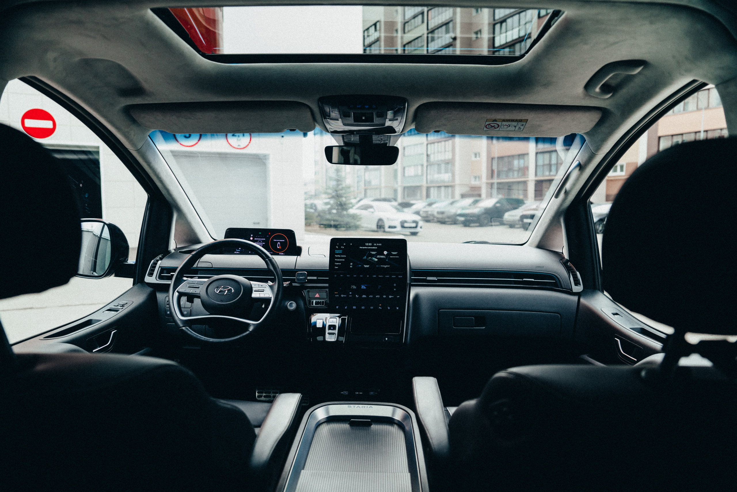 Hyundai Staria. Идеальные портреты для соцсетей — Фотограф Ленар