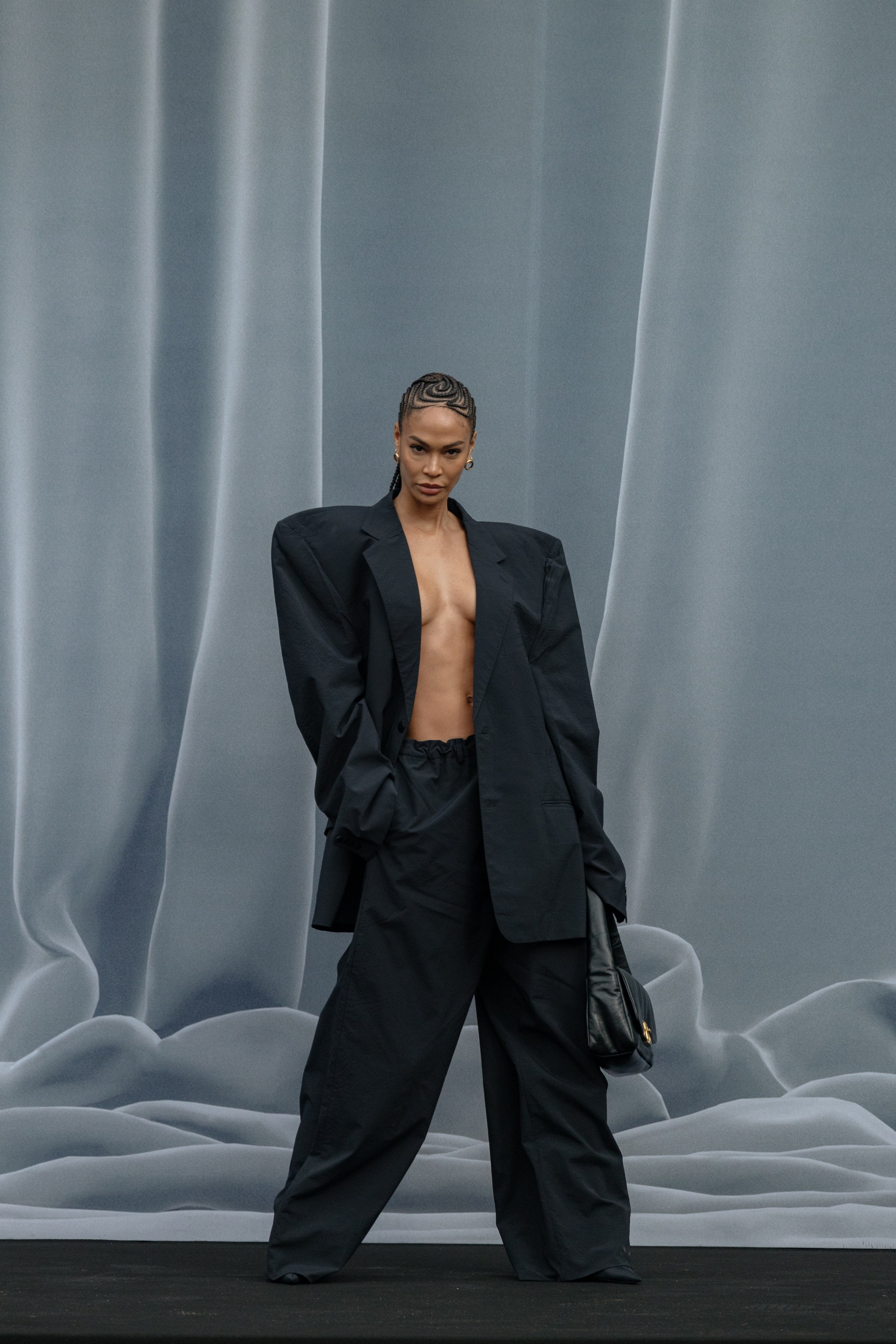 BALENCIAGA PFW WOMENSWEAR FALL-WINTER 24/25. Photographer in Milan Ivan Goncharov