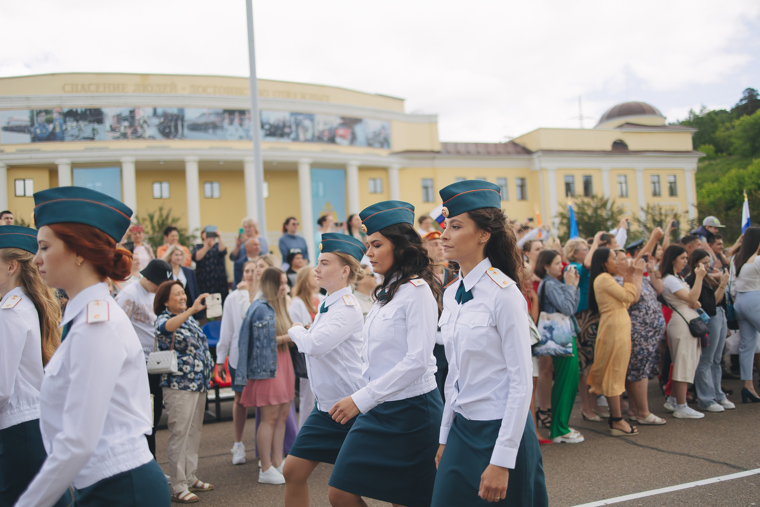 Выпускной МЧС. Свадебный и женский фотограф