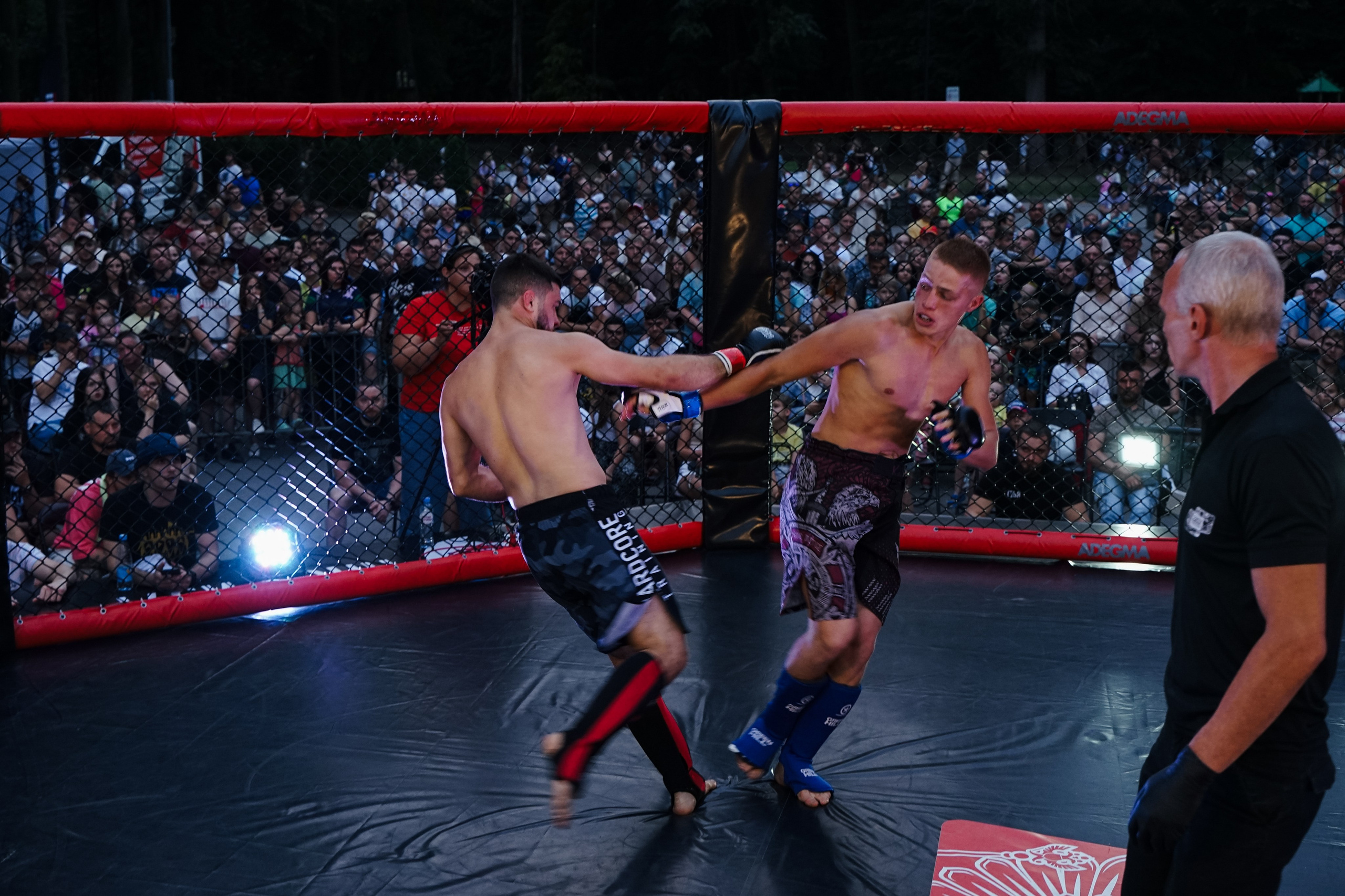 Вечер боев в ЦПКиО. Фотограф Надежда Погребняк | Рязань | Москва