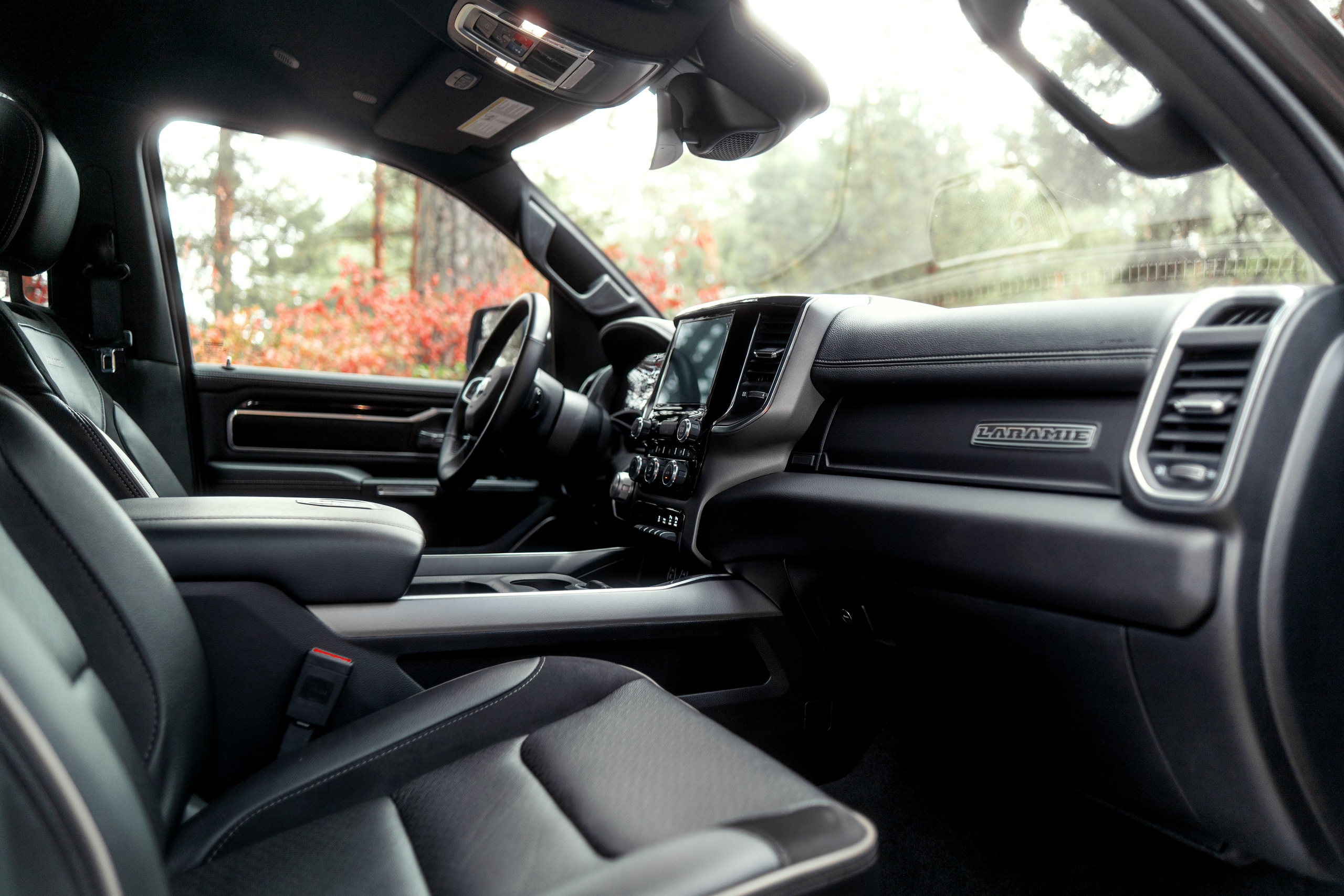 Фотографии RAM 1500 Laramie