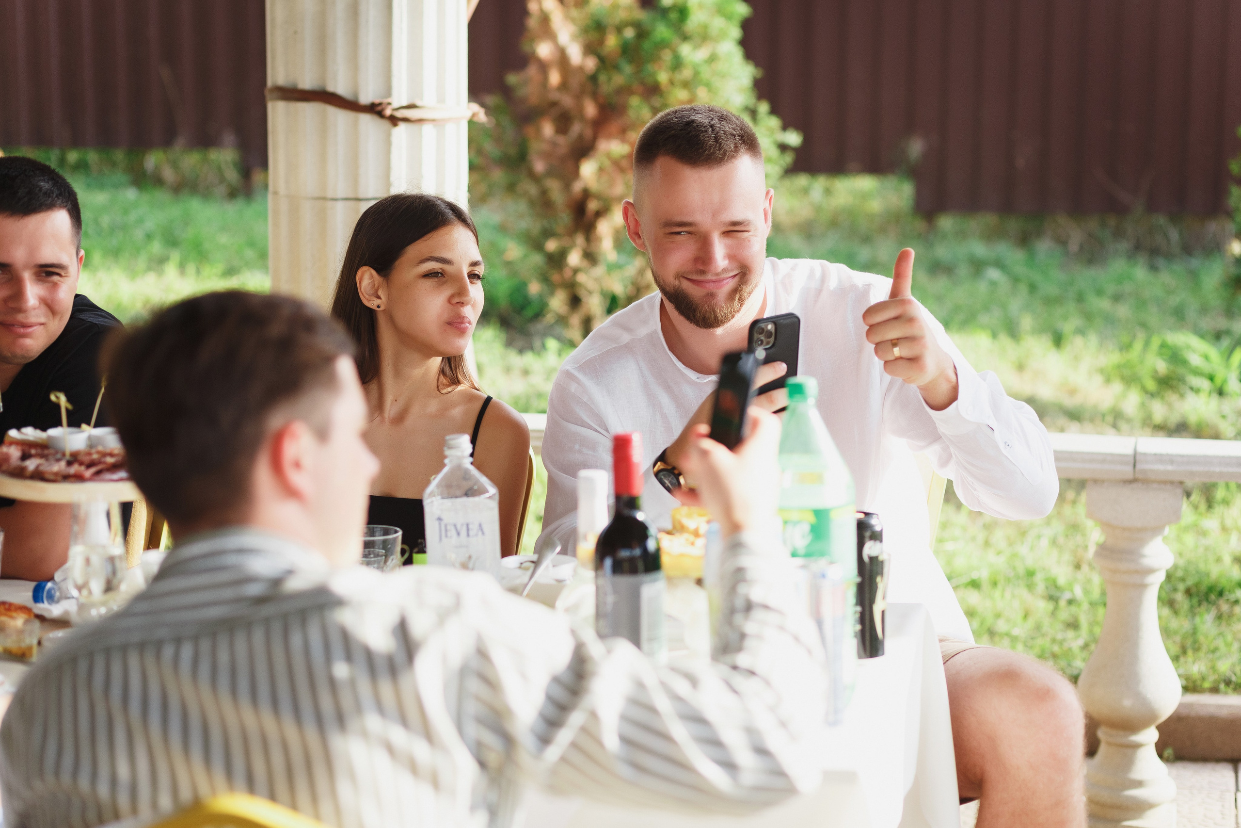 Свадебный фотограф Таганрог — фотосессия в центре города и банкет в коттедже «Виктория». Свадебный и семейный фотограф в Таганроге Бакарюк Антон