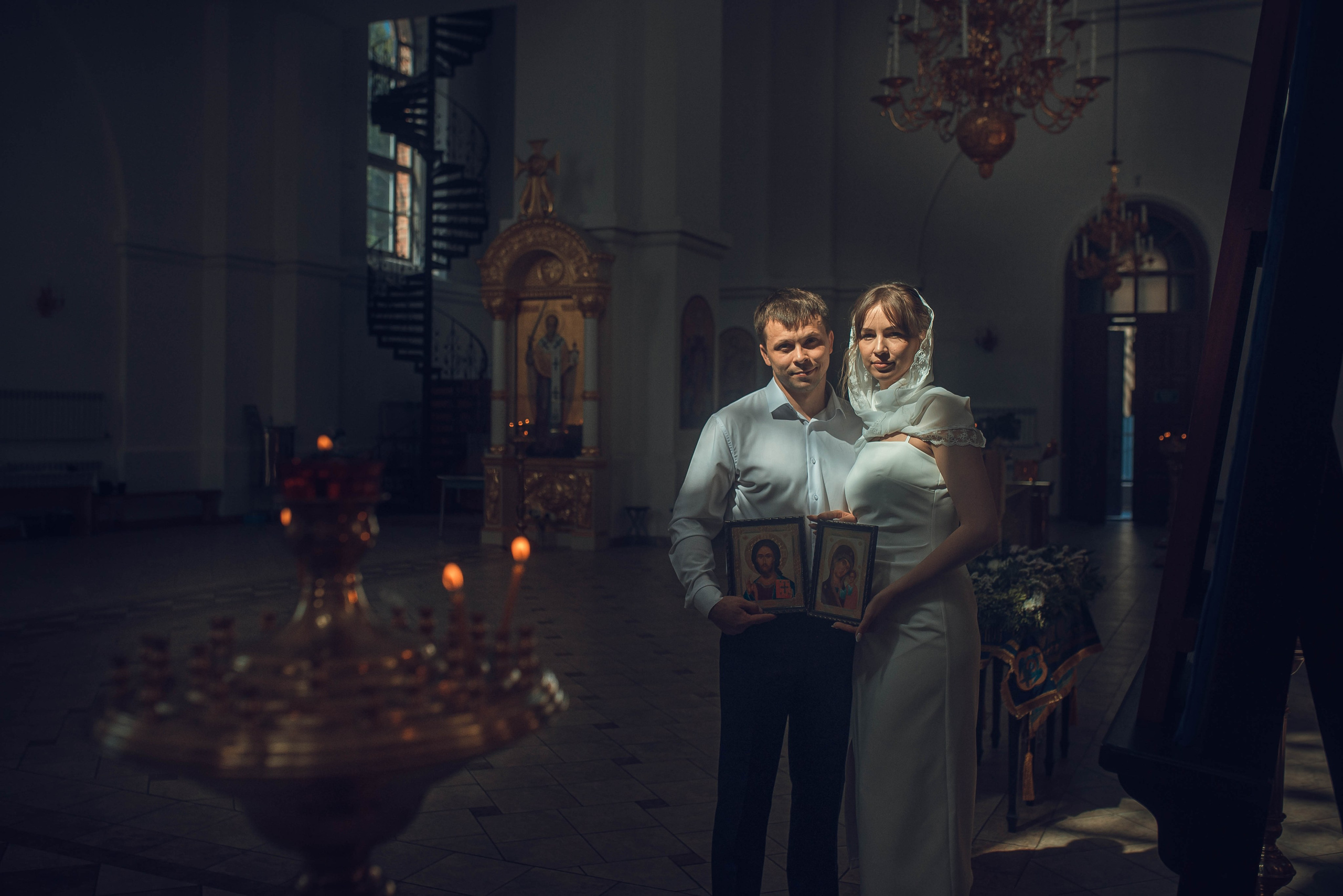 молодожены в сартове, пара в саратове ,съемка в храме, сьемка в храме москва, венчание в саратове, венчание москва , фоотосъемка венчание, фотограф на венчание в сартове, флотограф на венчание в москве