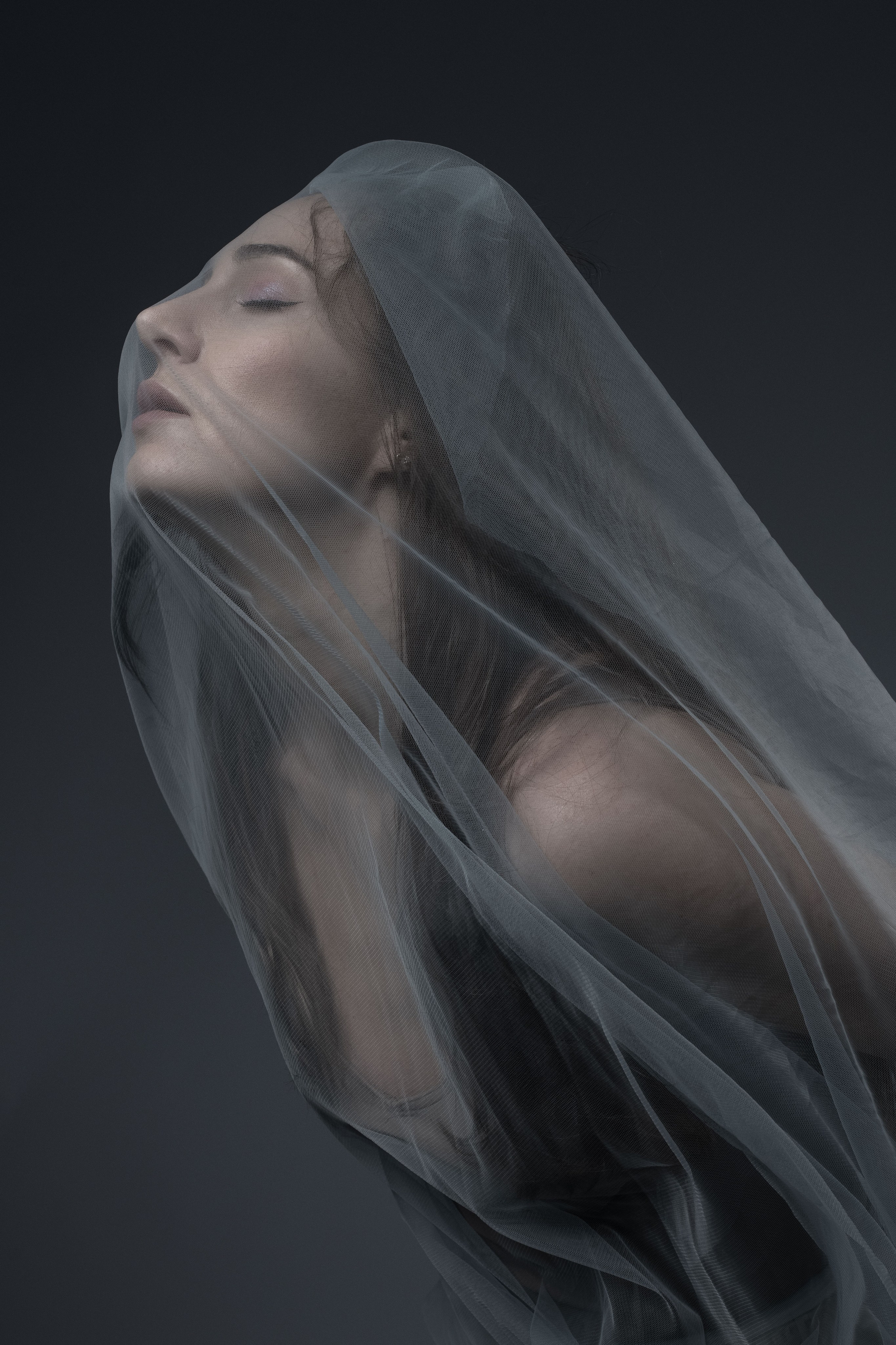 Gray sky dancer. Portrait photographer in Minsk Slava Potalakh