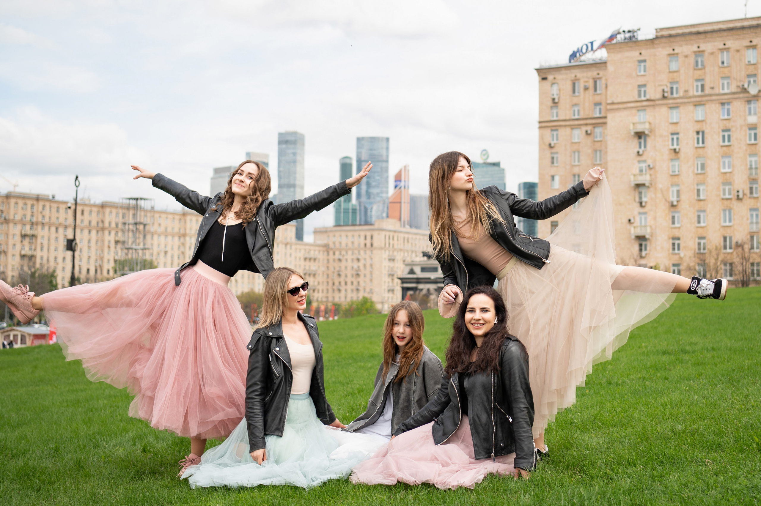 Прогулочная фотосессия Парк Победы. Детский и семейный фотограф г. Москва Оксана Катаджи