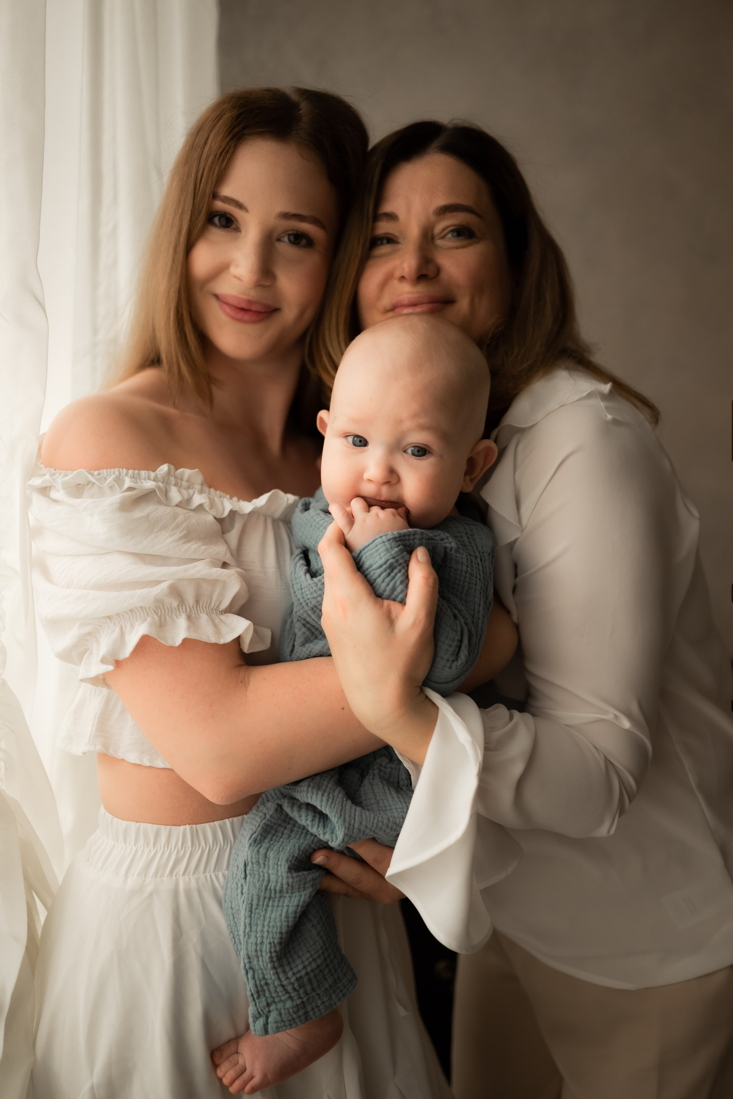 Загородная фотосессия 6 месяцев малышу. Фотограф Ксения Огородова портфолио