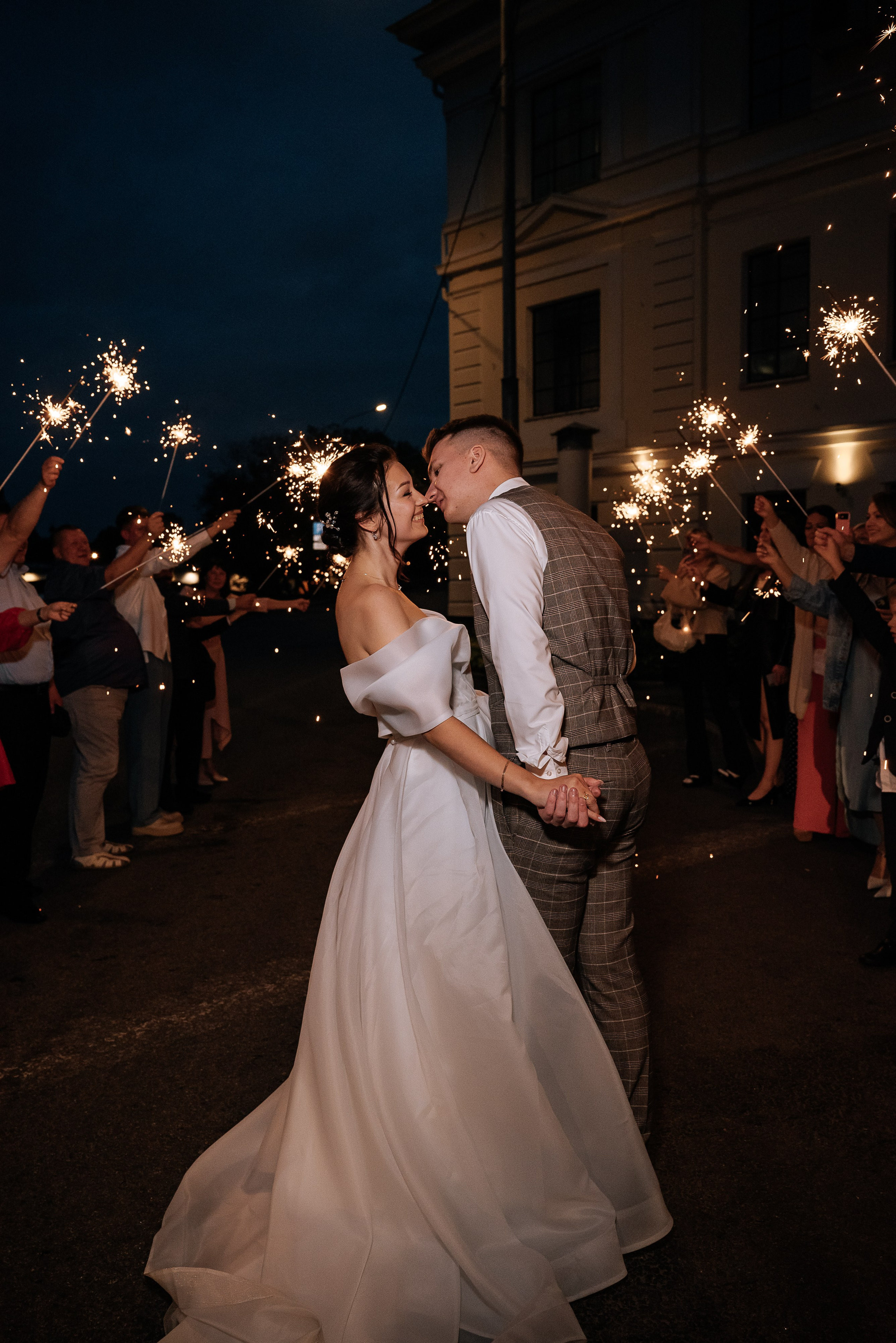 Любовь выше крыш. Kirillova Studio — мастерская декора и событий Юли Кирилловой