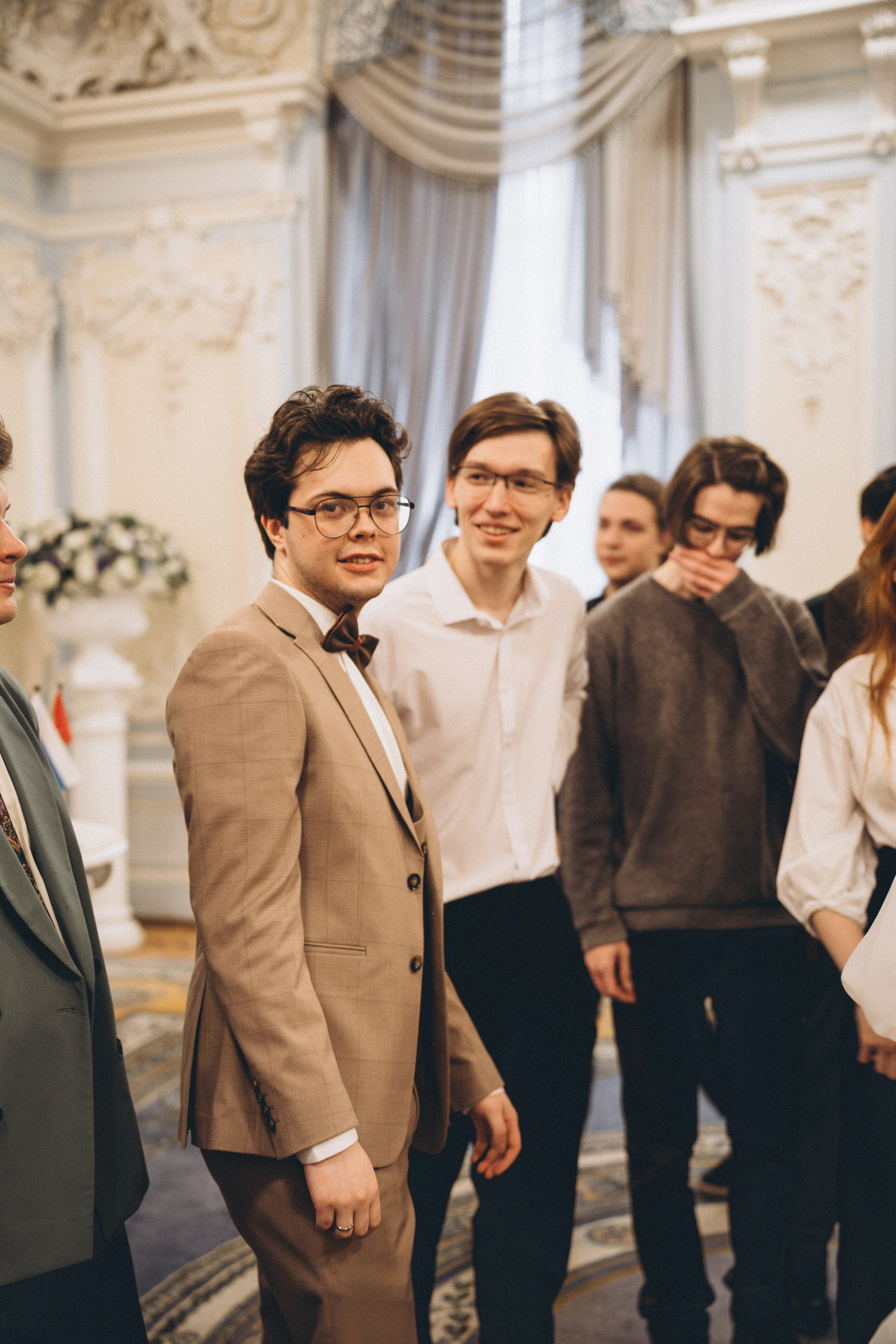 СВАДЕБНАЯ СЬЕМКА ВО ВТОРОМ ДВОРЦЕ С ГОСТЯМИ И ПРОГУЛКА В ТАВРИЧЕСКОМ САДУ. Профессиональный фотограф, Санкт-Петербург — Виктория Богомолова