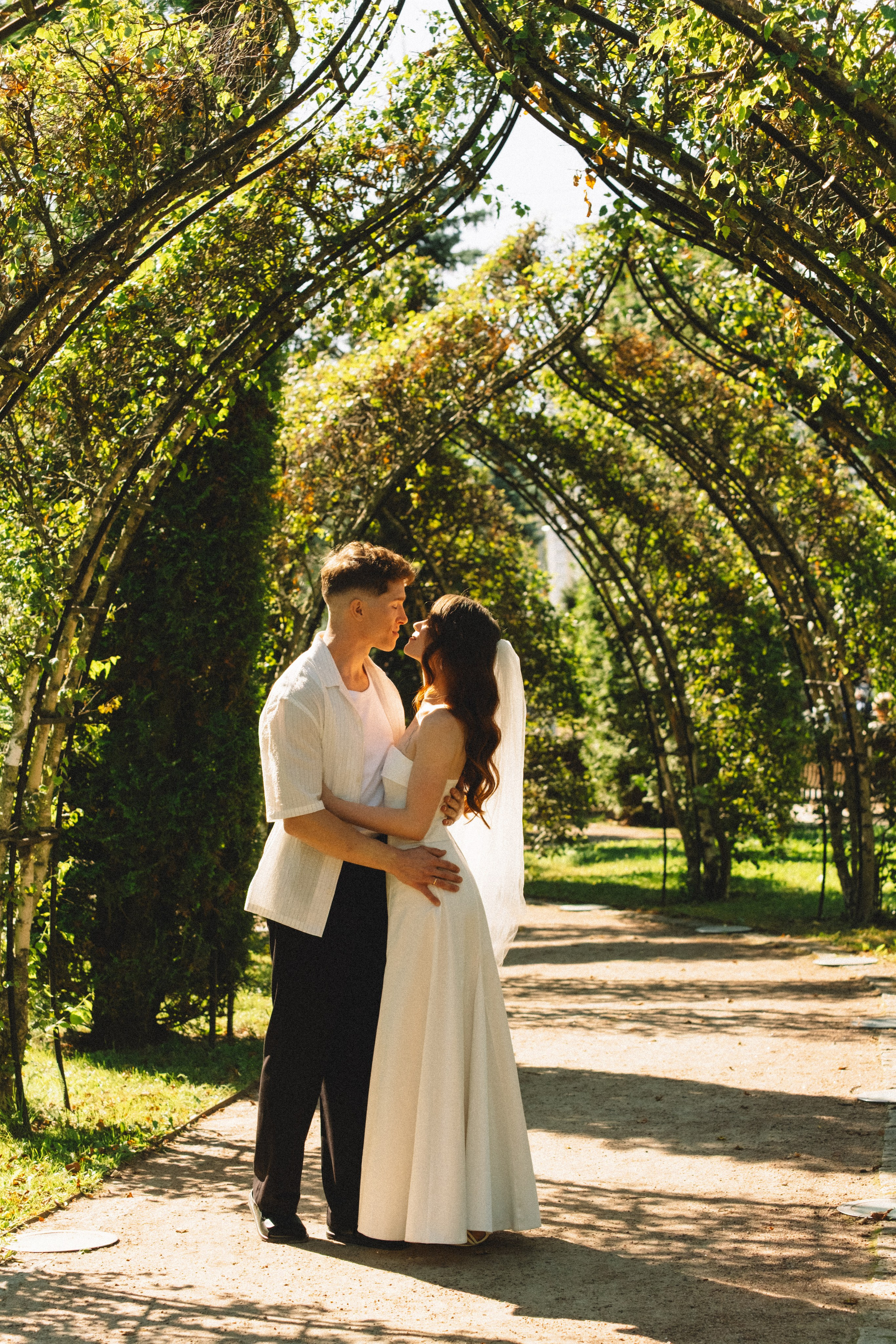 СВАДЕБНАЯ СЬЕМКА В ПЕТЕРГОФЕ И СЬЕМКА РЕПОРТАЖА В ЗАГСЕ ПЕТЕРГОФА. Профессиональный фотограф, Санкт-Петербург — Виктория Богомолова