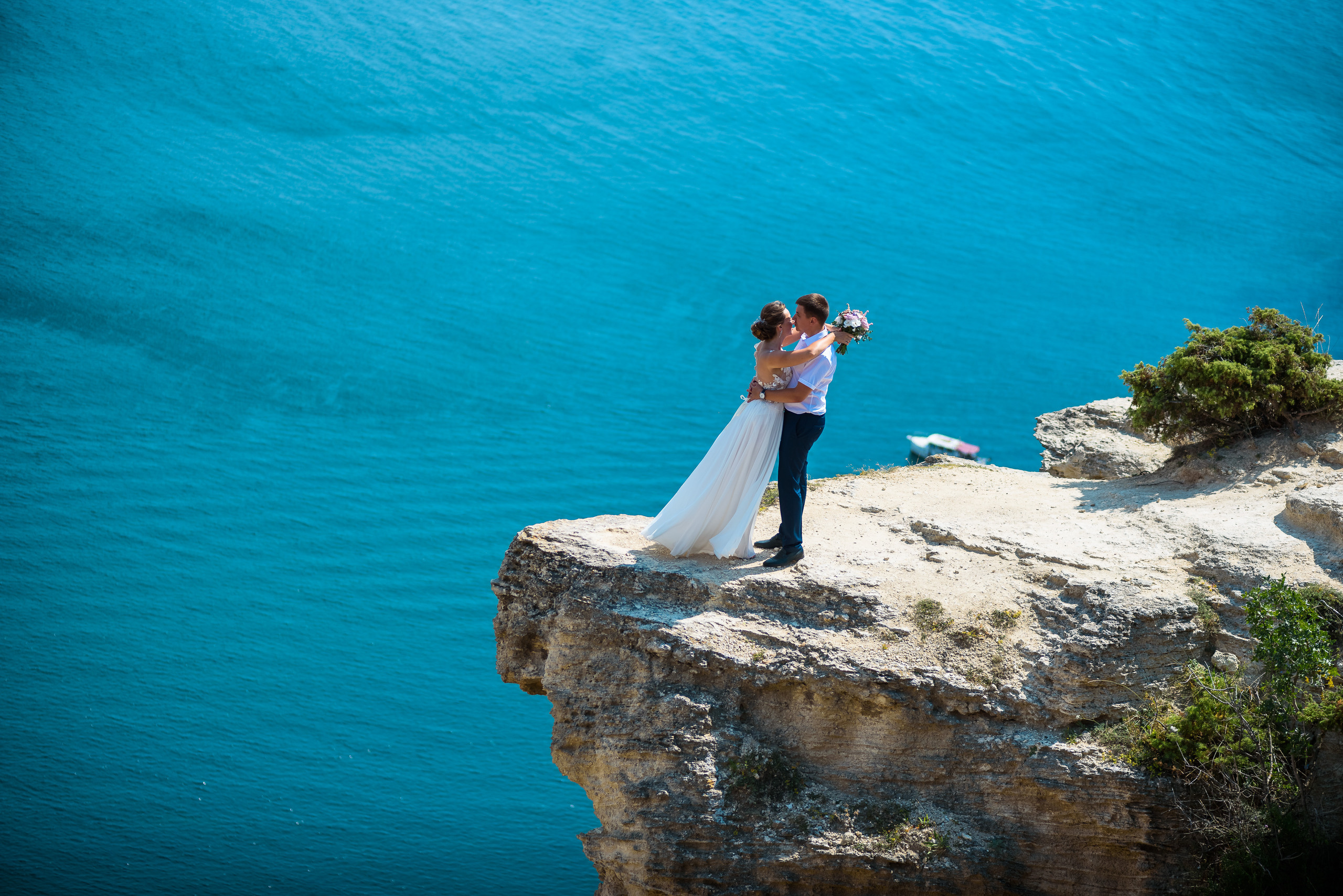Свадебная фотосессия в Крыму. Портретный и свадебный фотограф в Крыму Аввакумов Максим