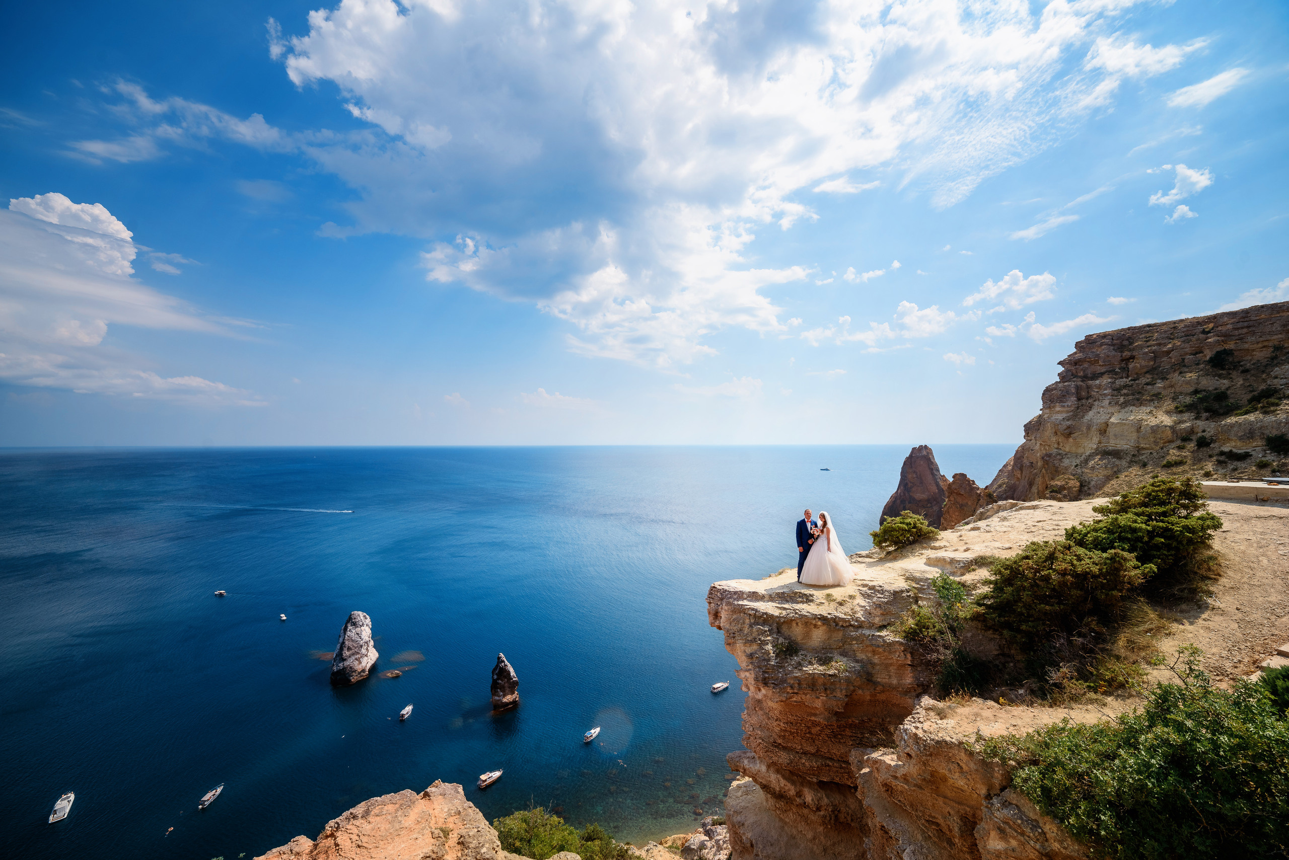 Свадебная фотосессия в Крыму. Портретный и свадебный фотограф в Крыму Аввакумов Максим