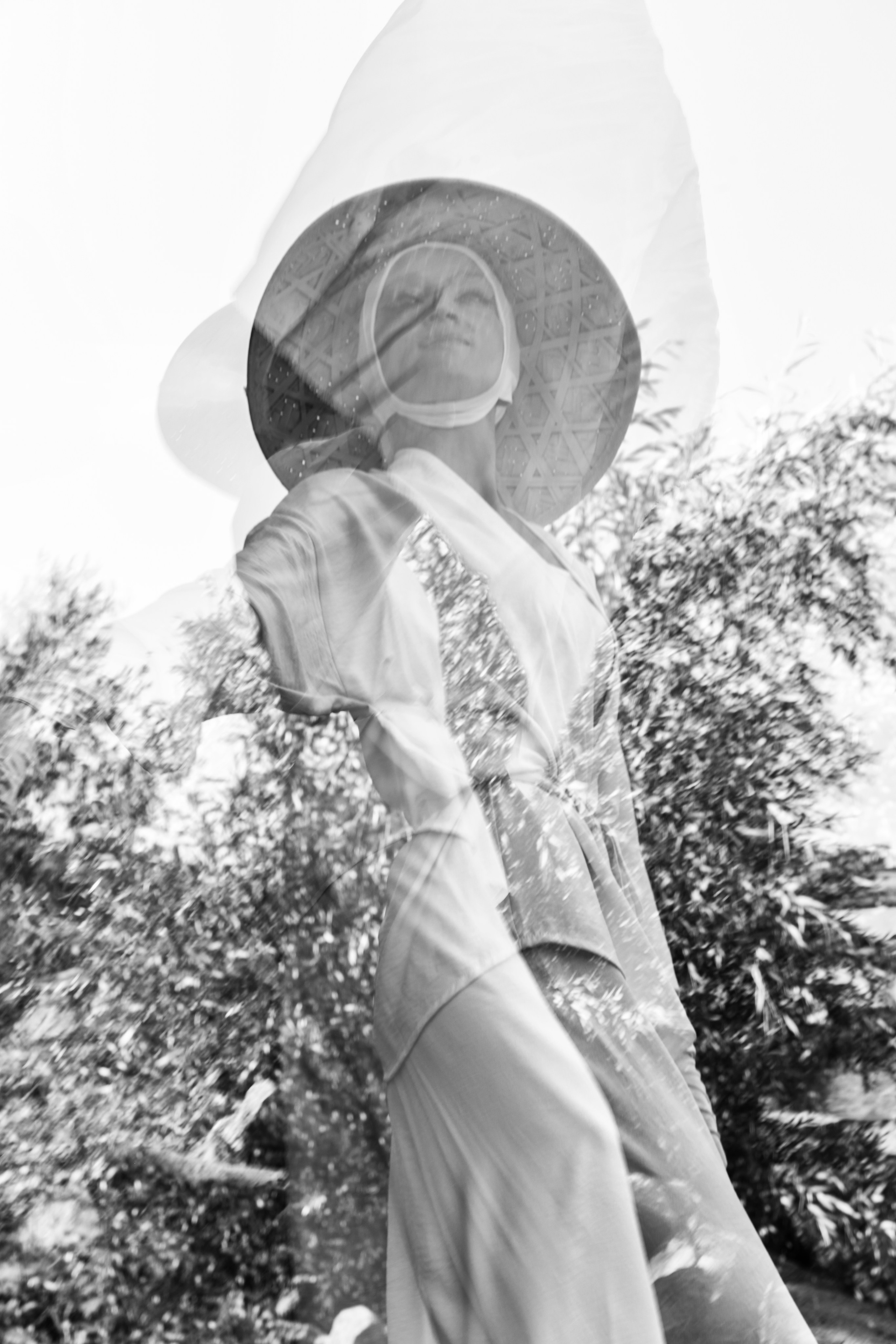 THE WHITE SHADOW. Yulia Yurchevskaya | Art Director & Visual Visionary