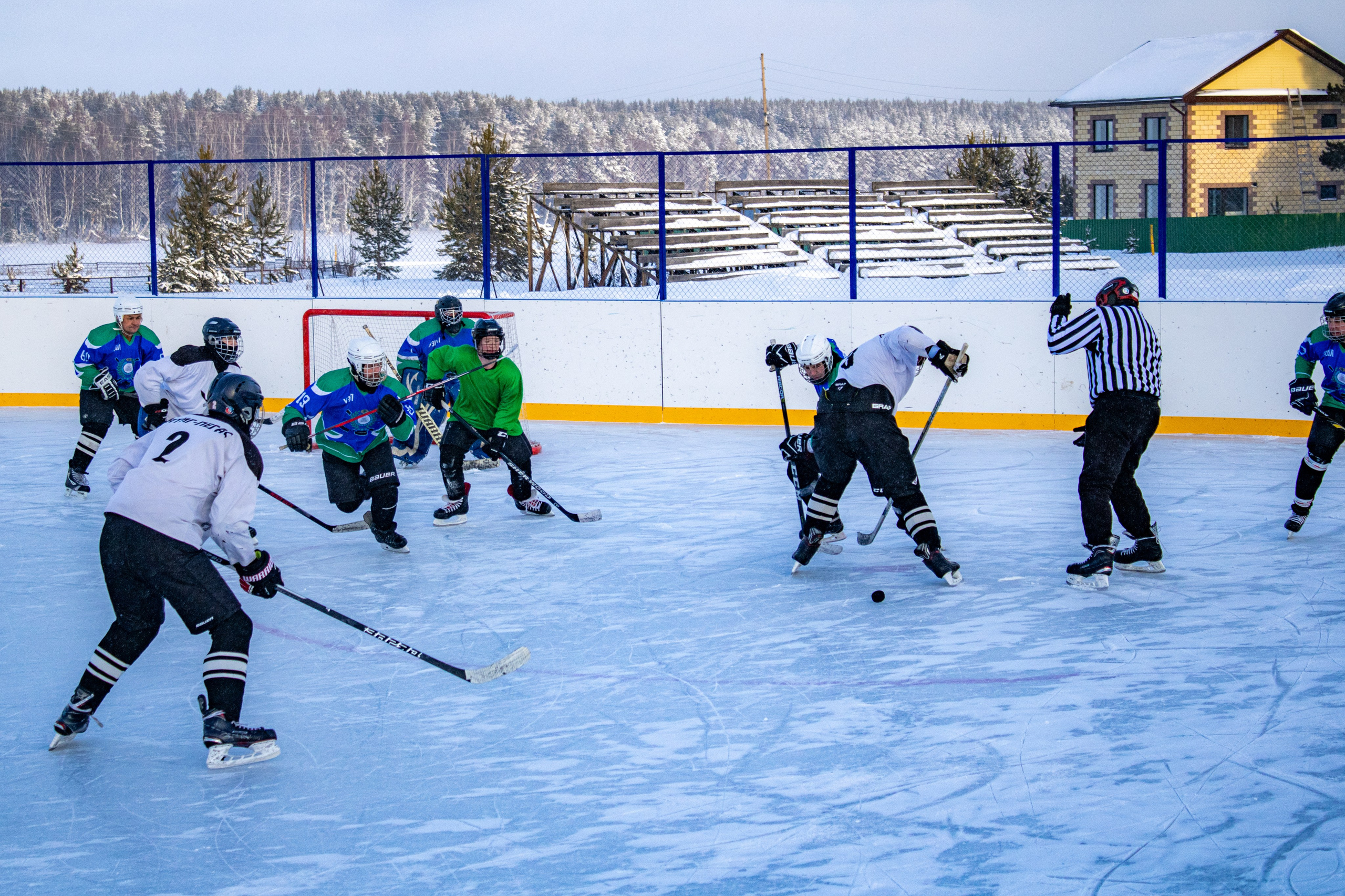 Хоккей г.п Атиг-г.п Дружинино