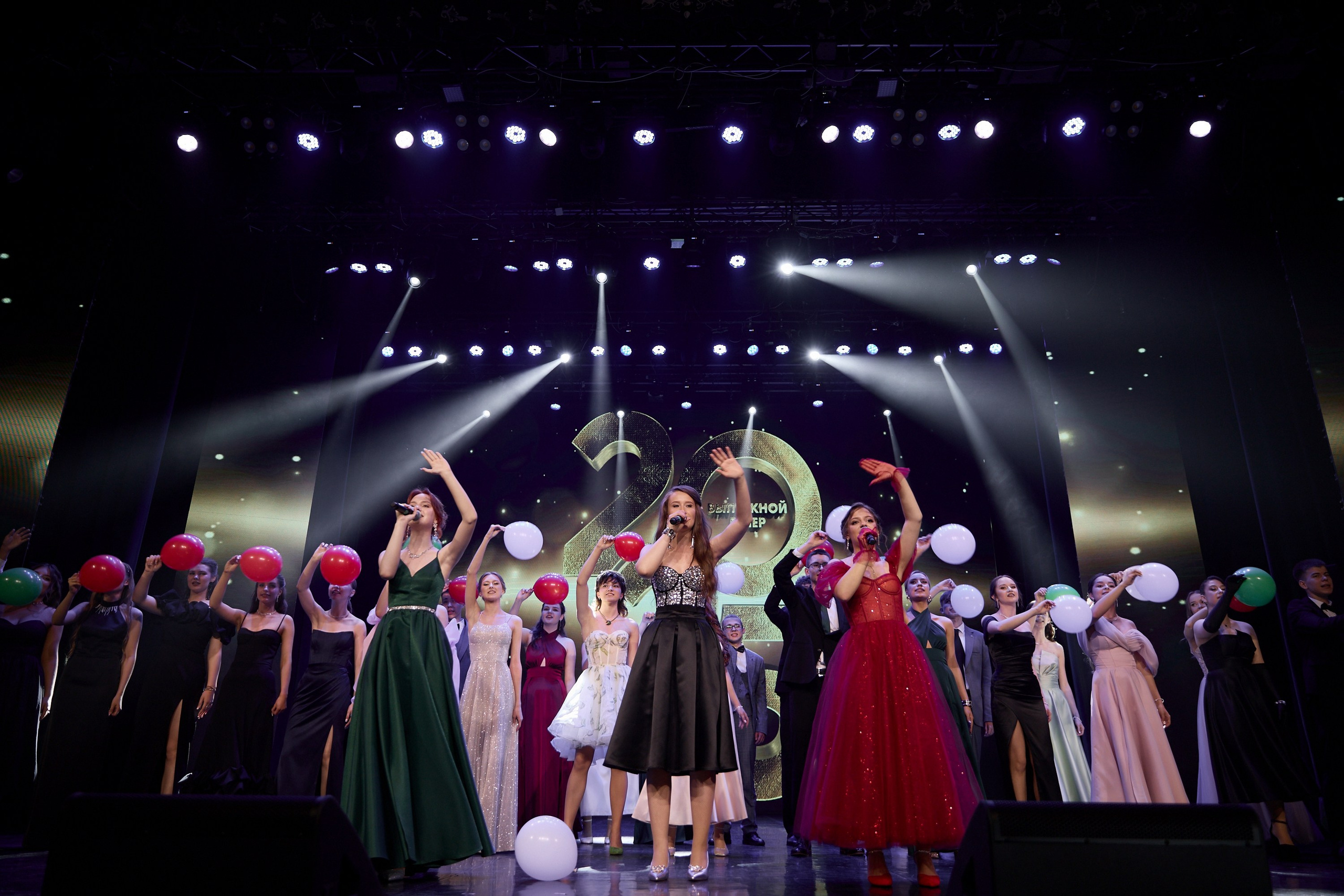 Выпускной. Свадебный фотограф в Минске в Москве в РБ Анатолий Полишко