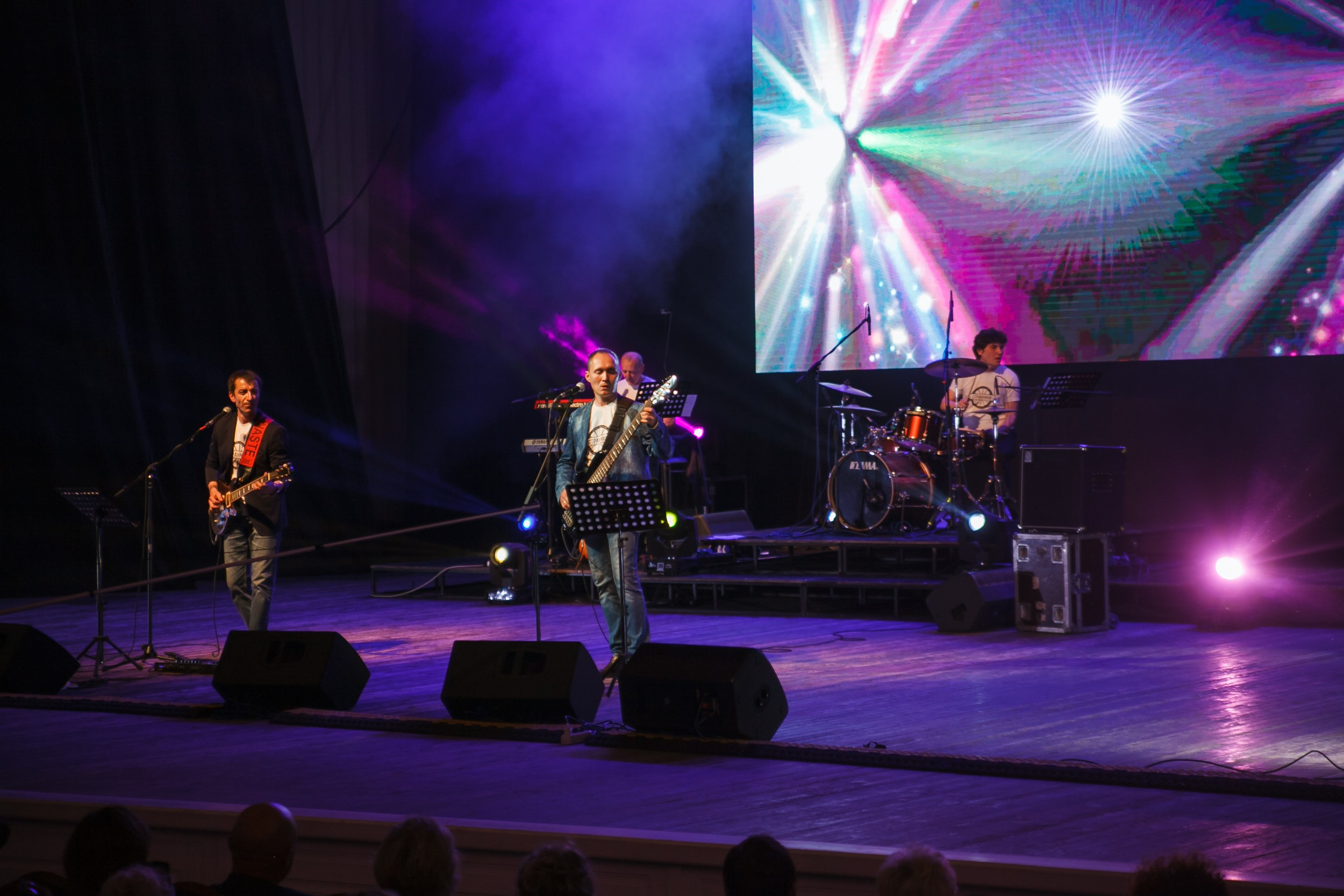 ЦКЗ перезагрузка ХХ века. Свадебный и детский фотограф в Волгограде Слава Белов