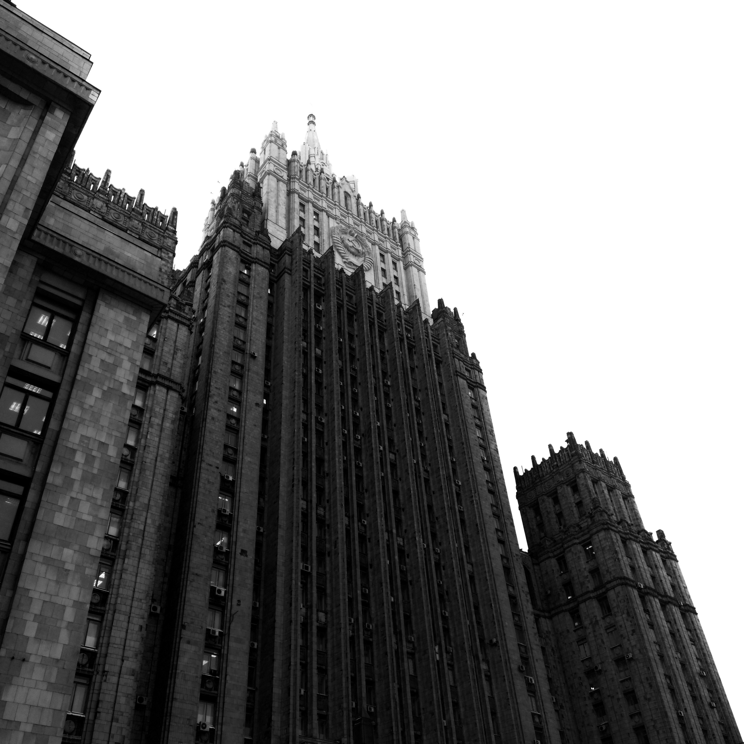 MINIMΔLISMUS EXTREMUS. VLAD EXIT