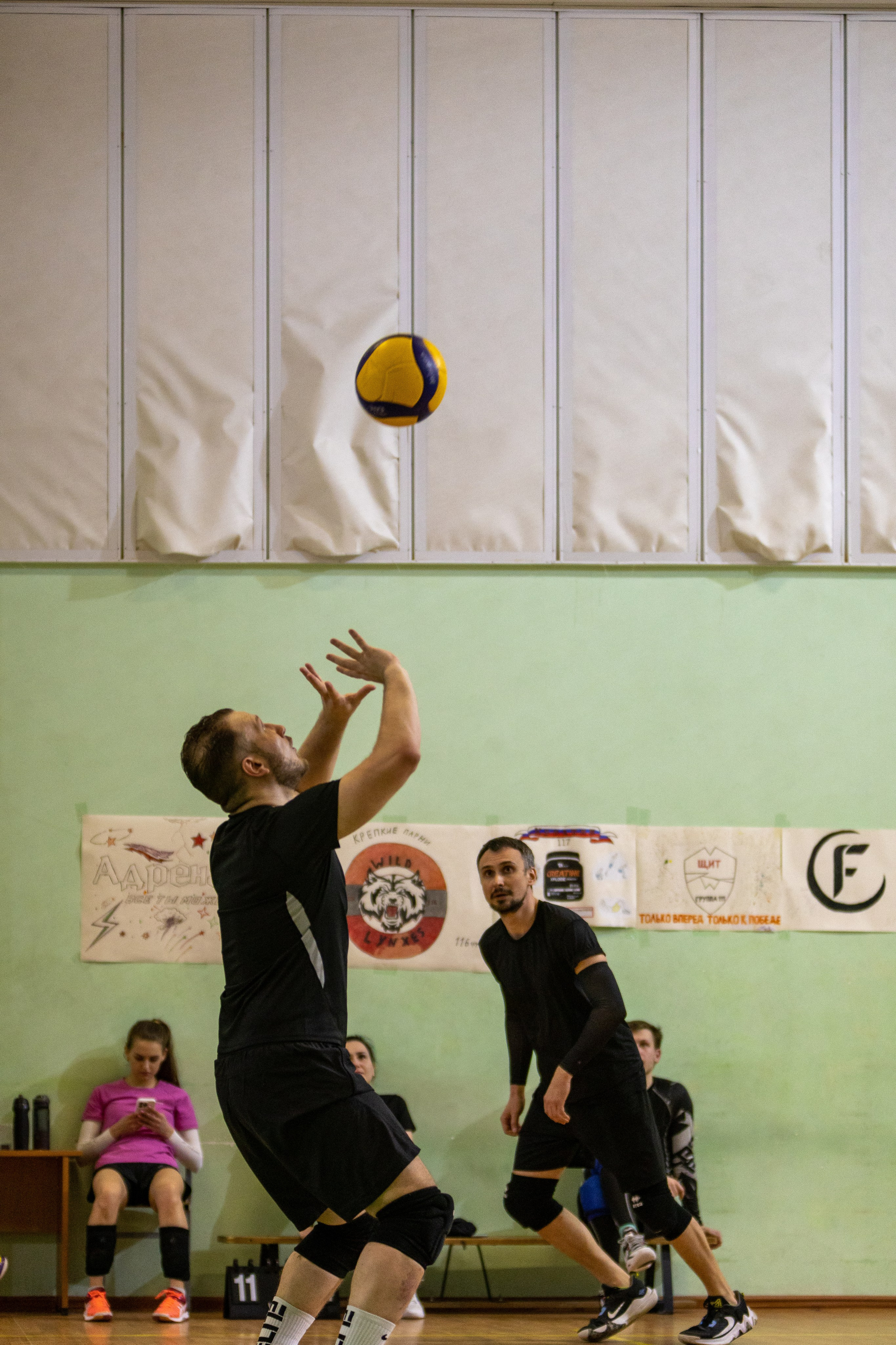 Воллейбол. Товарищеский матч. Репортажный фотограф Санкт-Петербург | Роман Карбышев