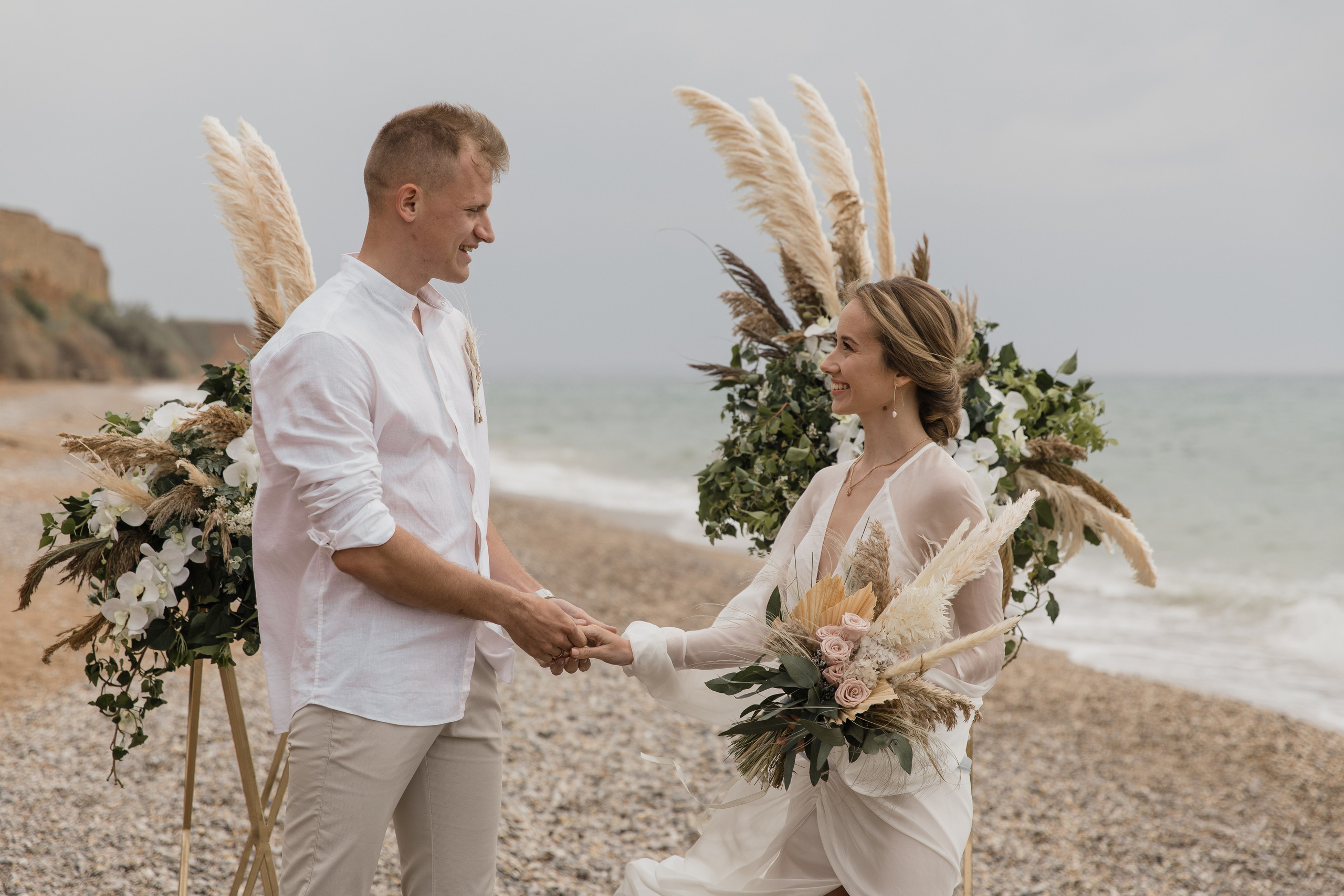 На берегу моря…. СВАДЕБНЫЙ ФОТОГРАФ В КРЫМУ И СЕВАСТОПОЛЕ