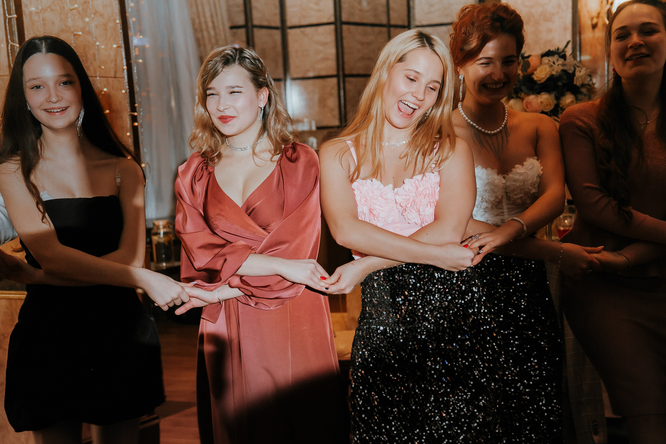 Съемка выездной регистрации в отеле. Свадебный и репортажный фотограф в Ярославле и Санкт-Петербурге Роман Микрюков