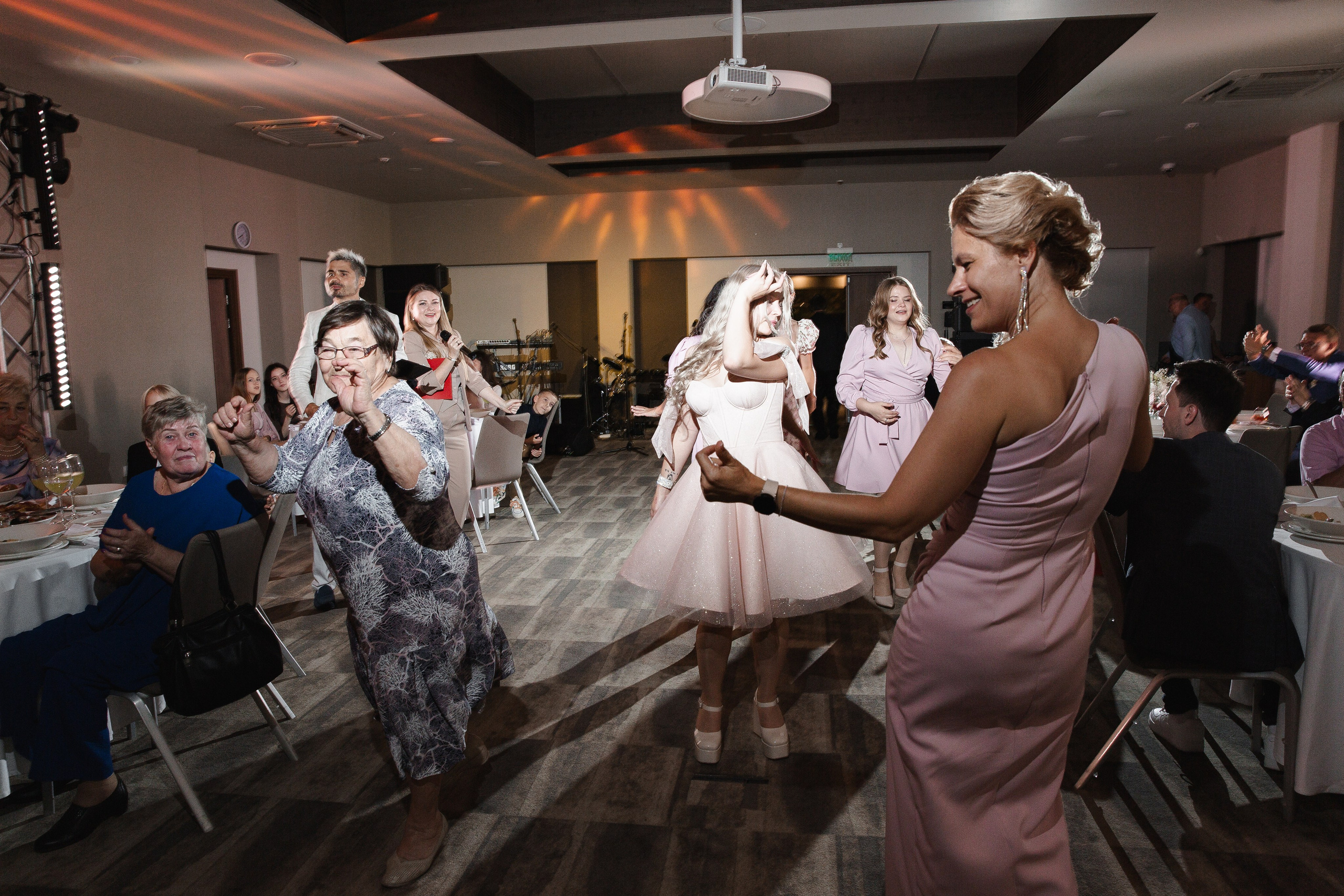 Элегантная свадьба в Hilton — Данила и Марии. Свадебный фотограф в Оренбурге Илья Володьков