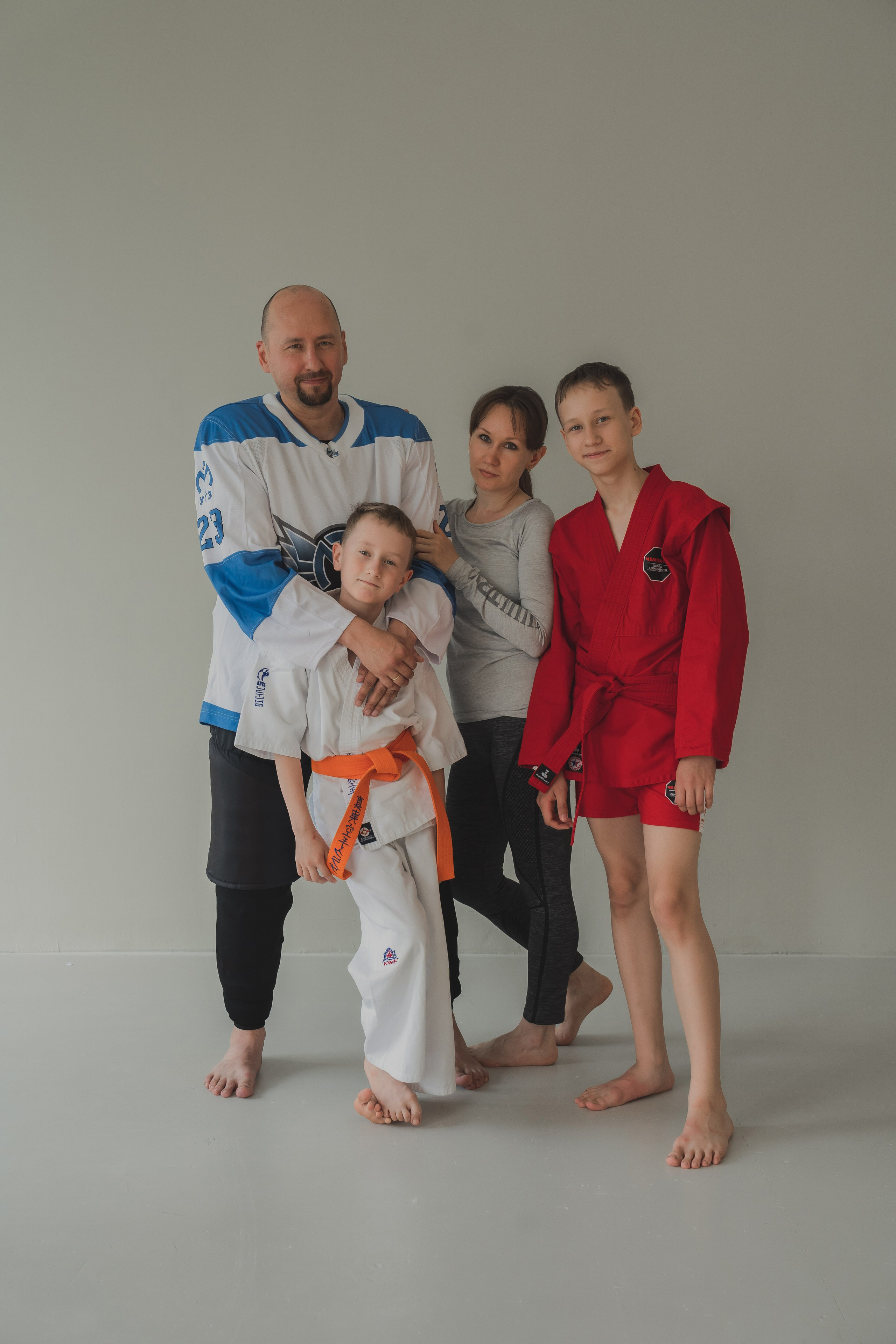 Семейная фотосессия в студии «Когда вместе». Семейный фотограф Екатеринбург Татьяна Девятых