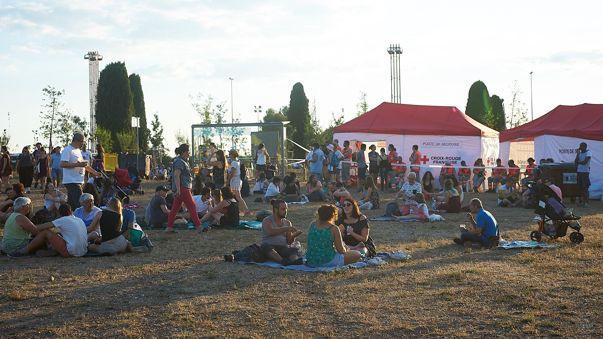 Krystal Noir Orchestre — Montpellier 14 July. Фотографии отовсюду и обо всем