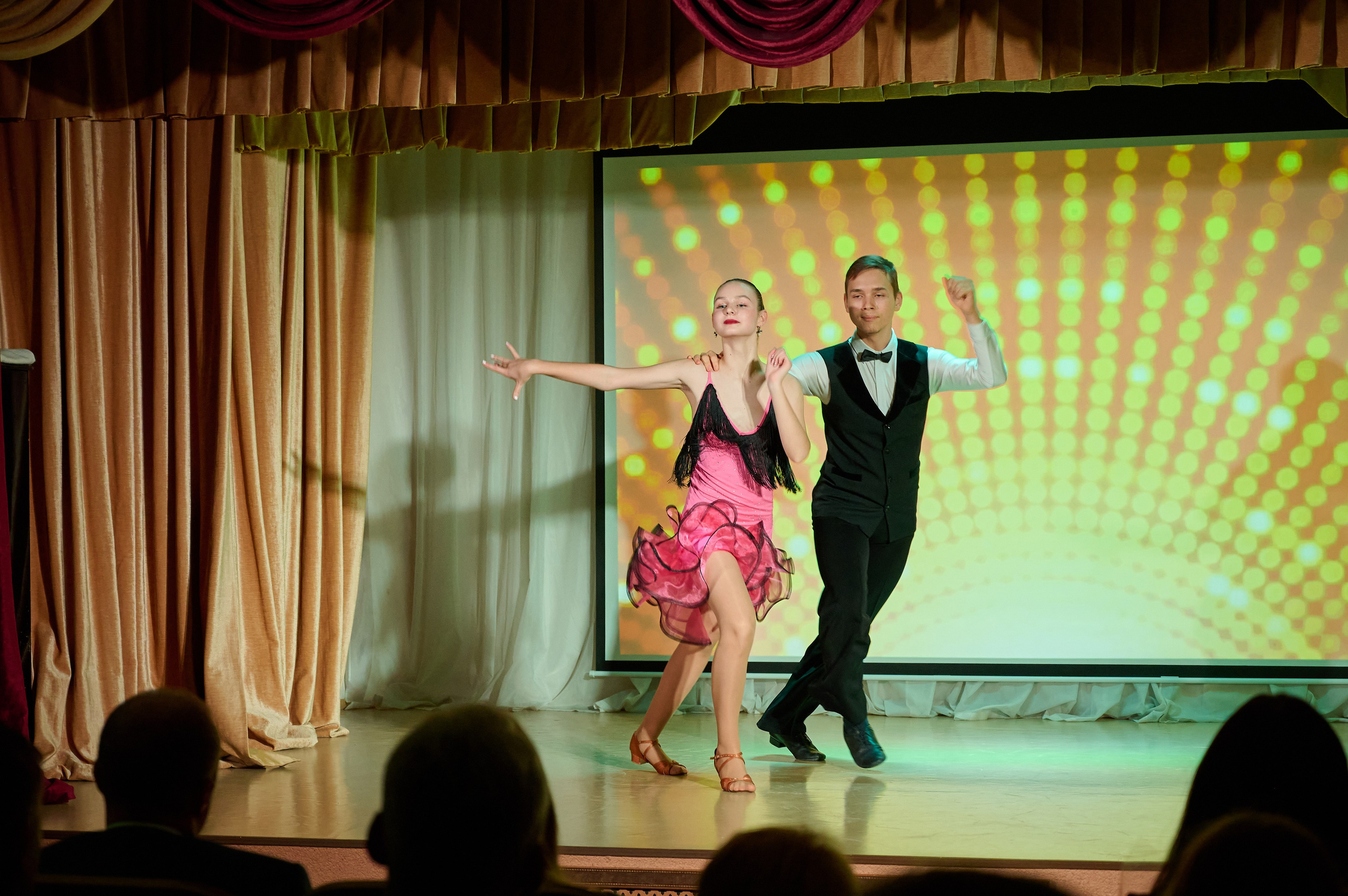 НОвогодний концерт. дк Виноградный. Жизнь курорта Кабардинка в фотографиях